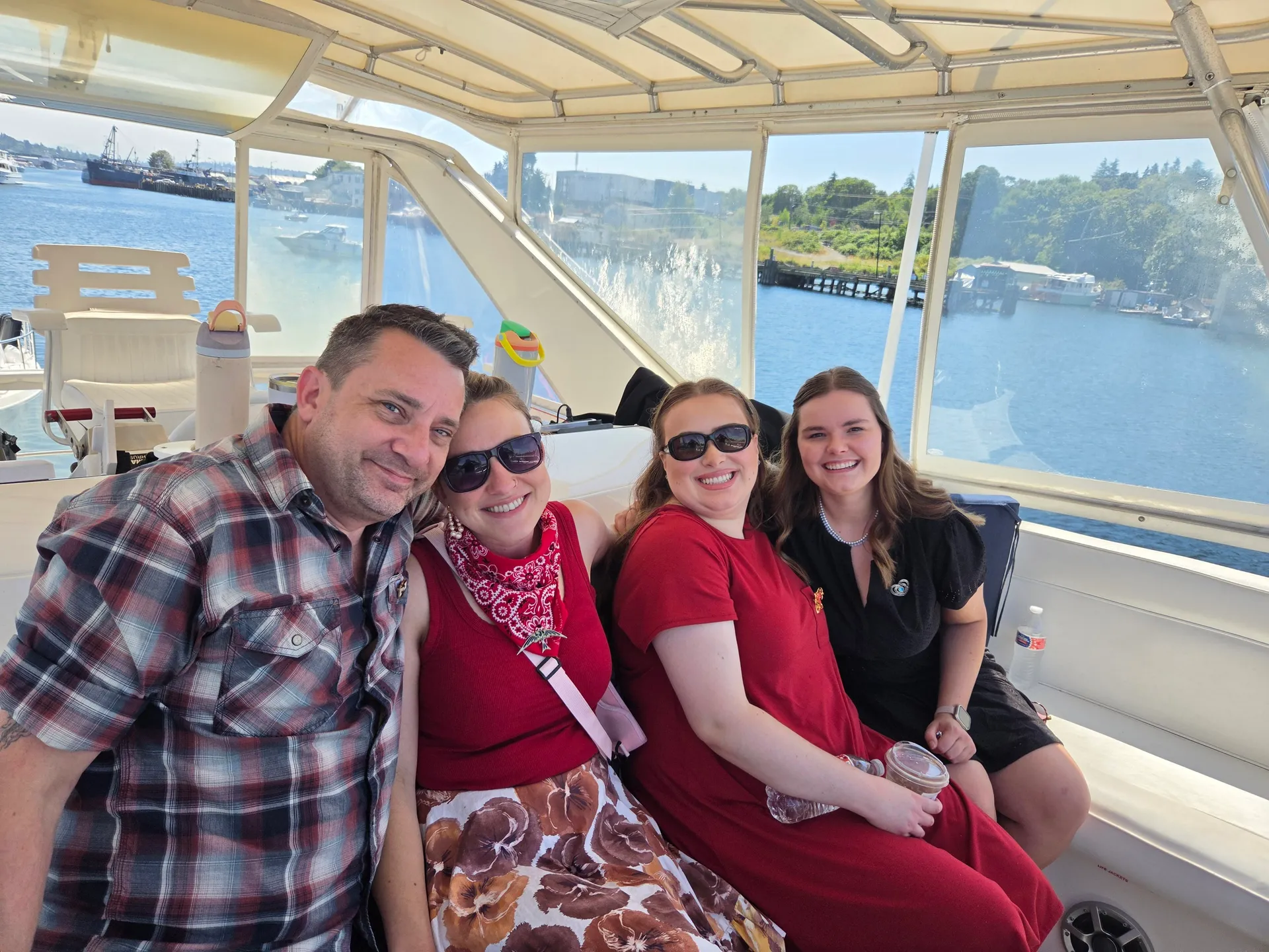 Luxury 55' Sea Ray Yacht | Seattle Skyline & Lake Washington Cruises