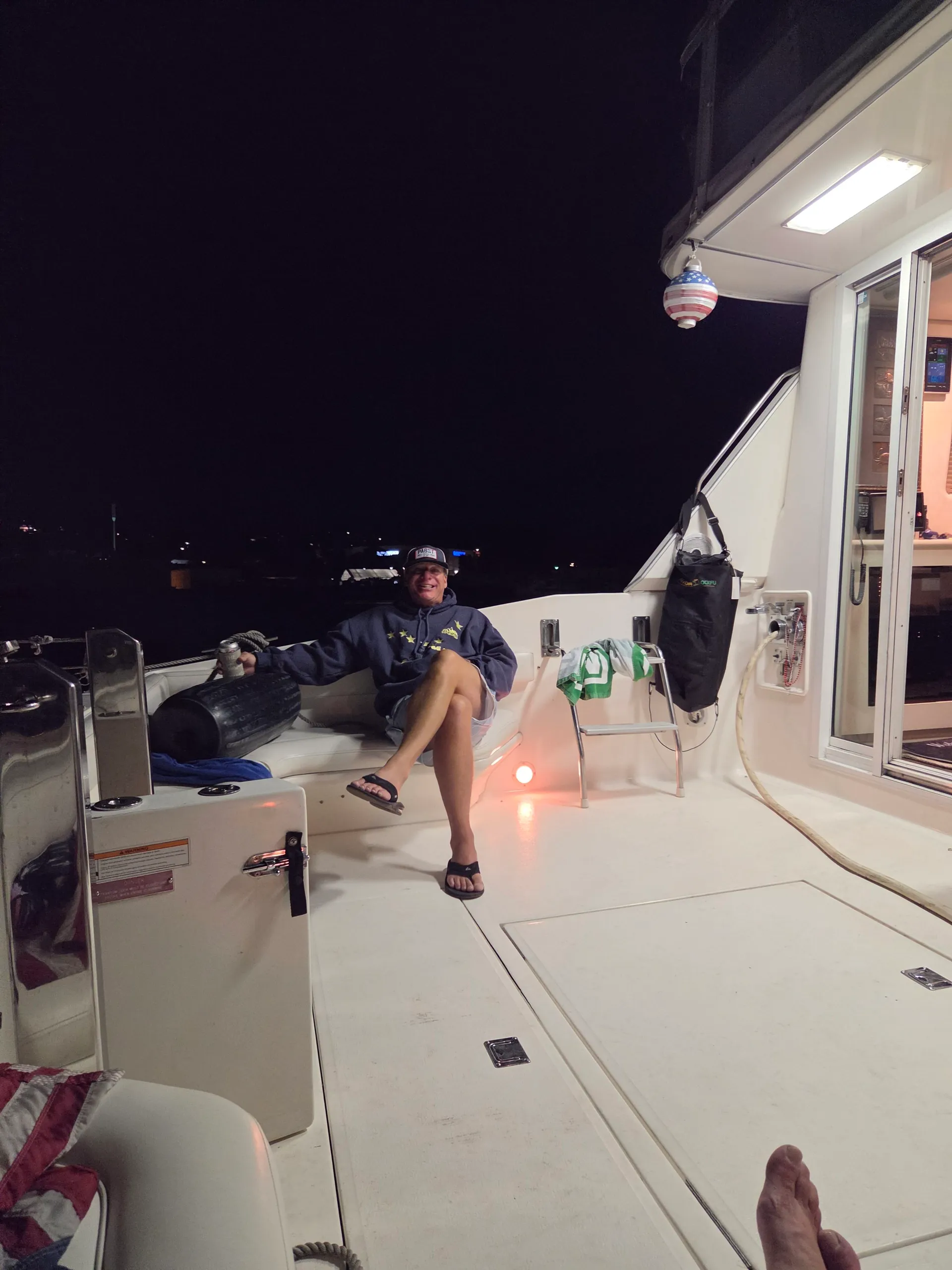 Luxury 55' Sea Ray Yacht | Seattle Skyline & Lake Washington Cruises
