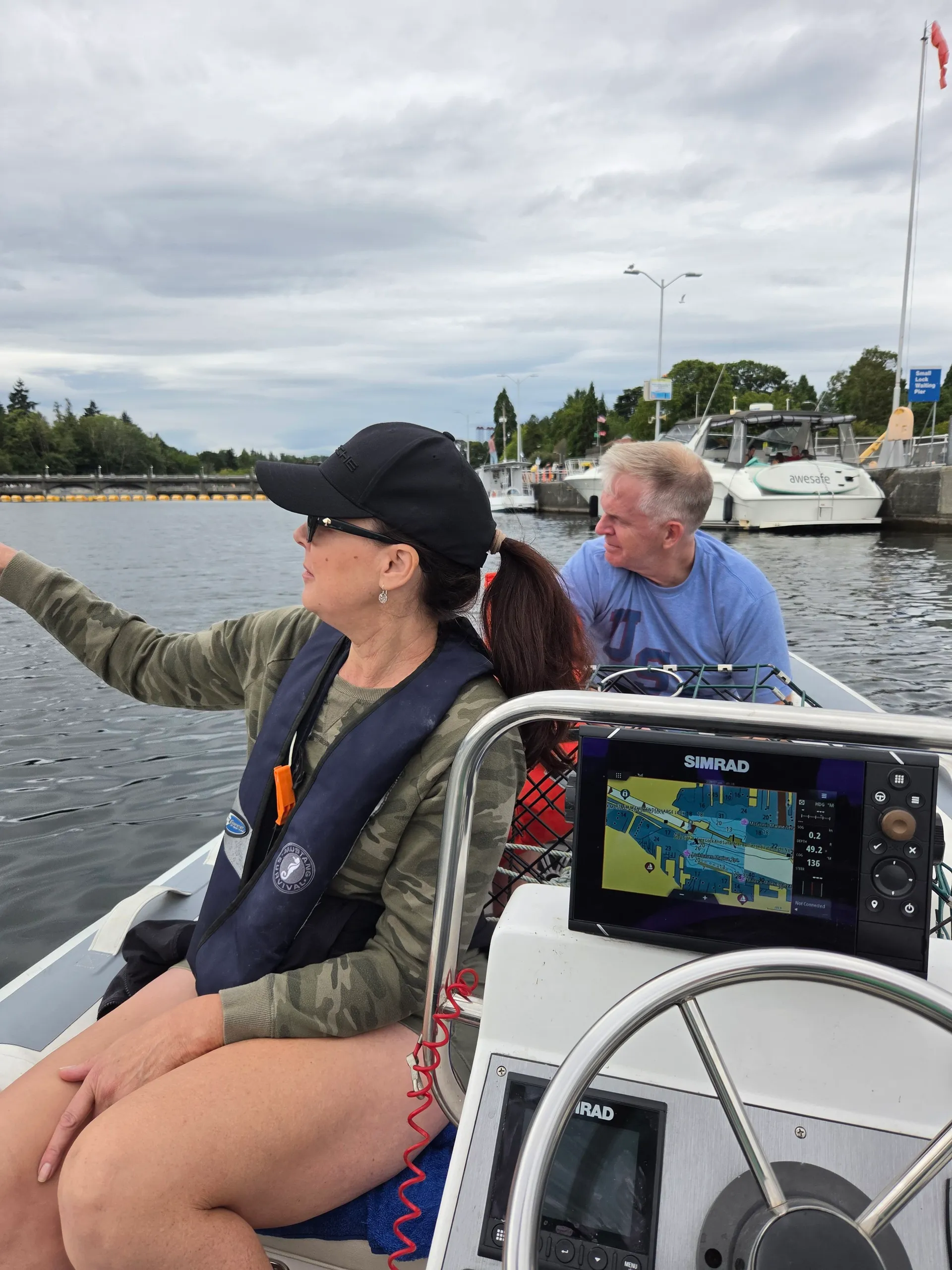 Luxury 55' Sea Ray Yacht | Seattle Skyline & Lake Washington Cruises