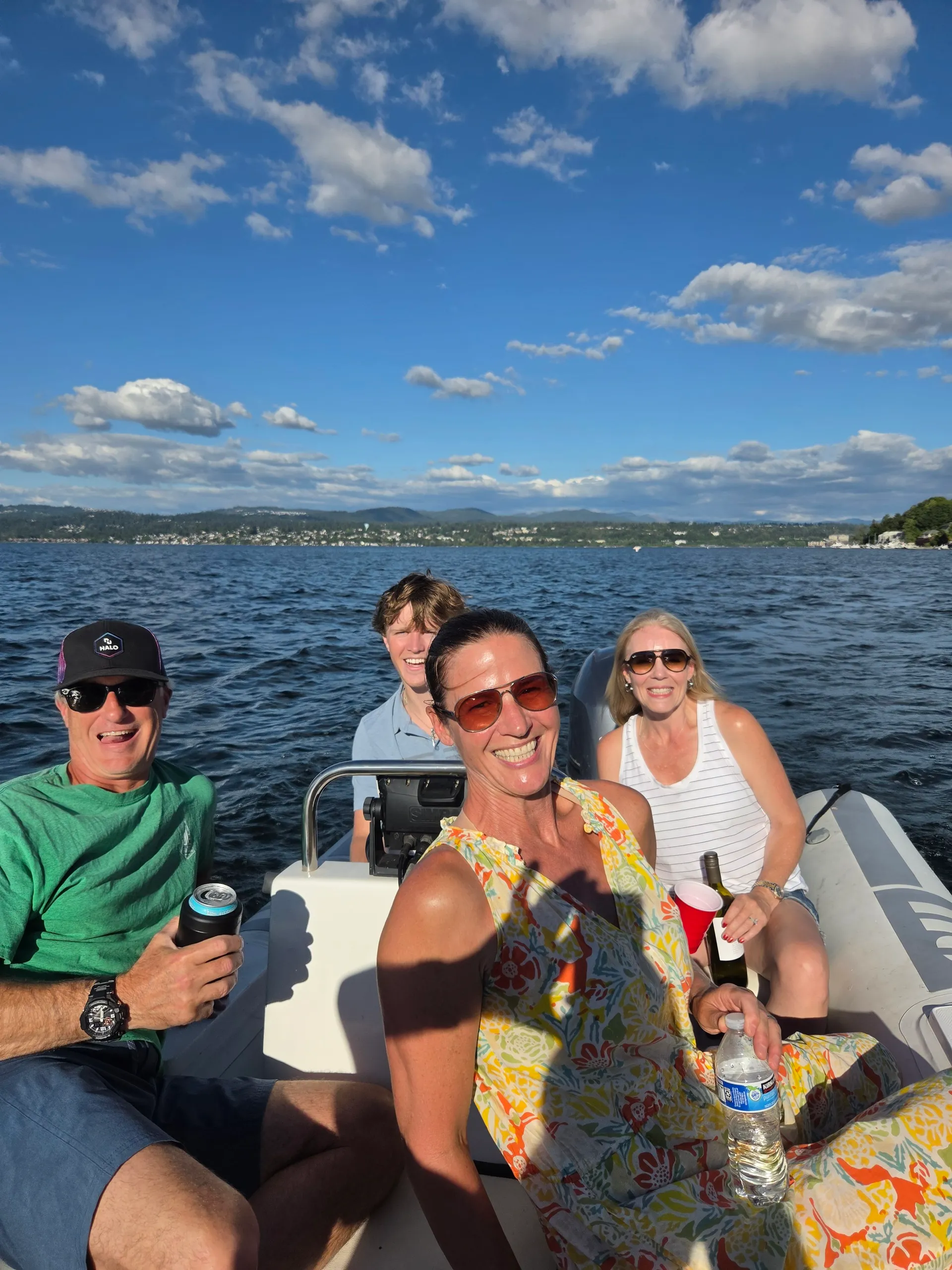 Luxury 55' Sea Ray Yacht | Seattle Skyline & Lake Washington Cruises