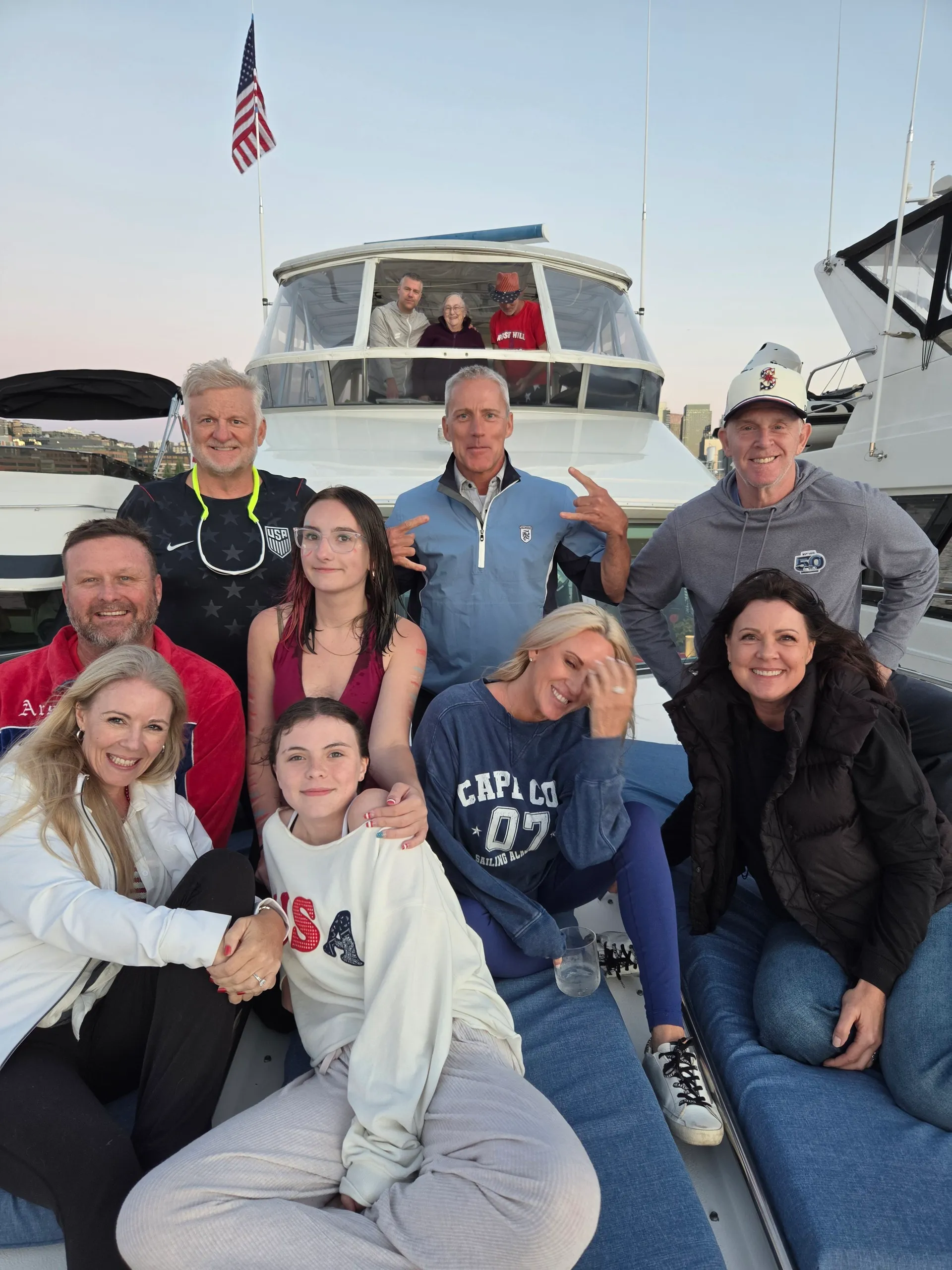 Luxury 55' Sea Ray Yacht | Seattle Skyline & Lake Washington Cruises