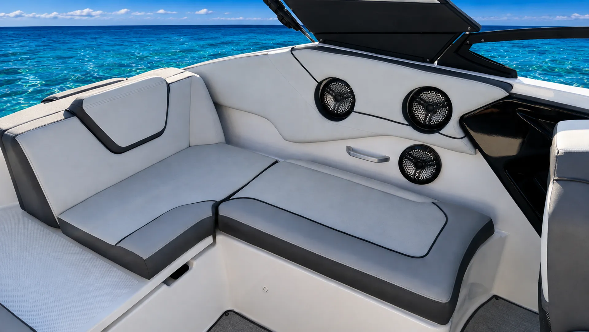 2025 Yamaha AR250 Jet Boat for 12 Guests with Grill and Stereo