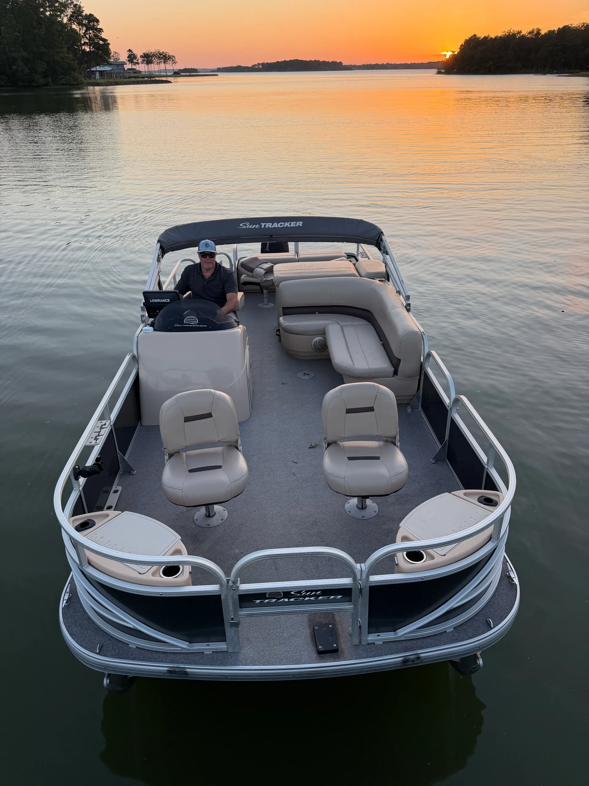 SUN TRACKER BY TRACKER MARINE FISHIN' BARGE 22 DLX W/115ELPT 4-S in Florien, LA — photo 4