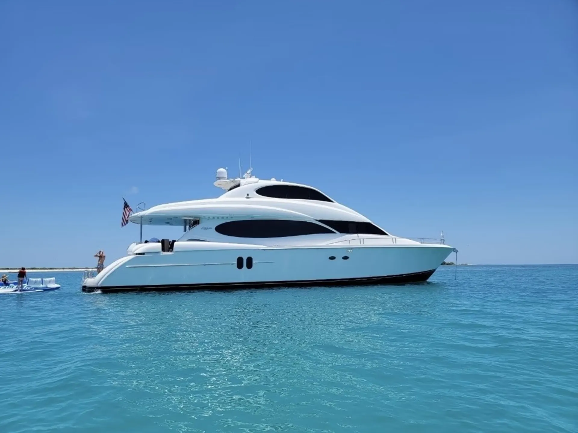 Lazzara Marine 80 Skylounge in Boca Raton, FL — photo 4