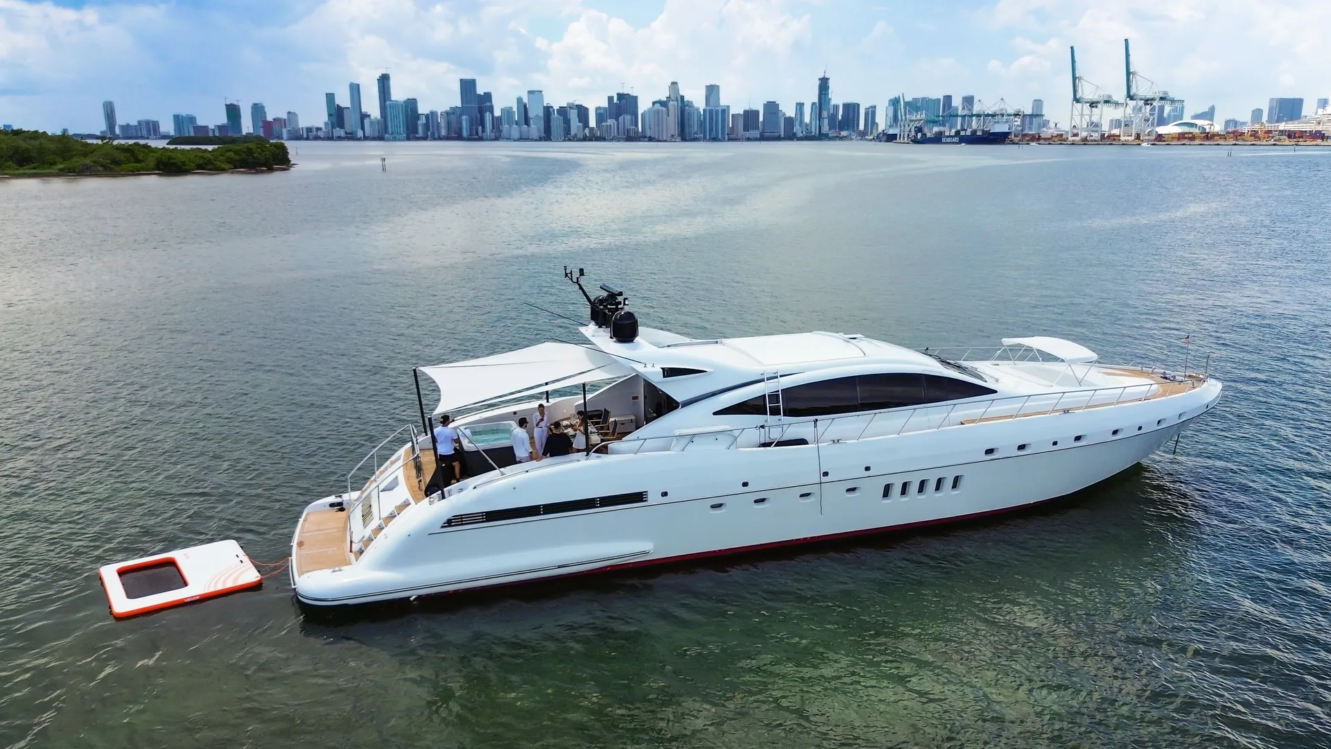 Mangusta Mangusta in Miami Beach, FL — photo 4