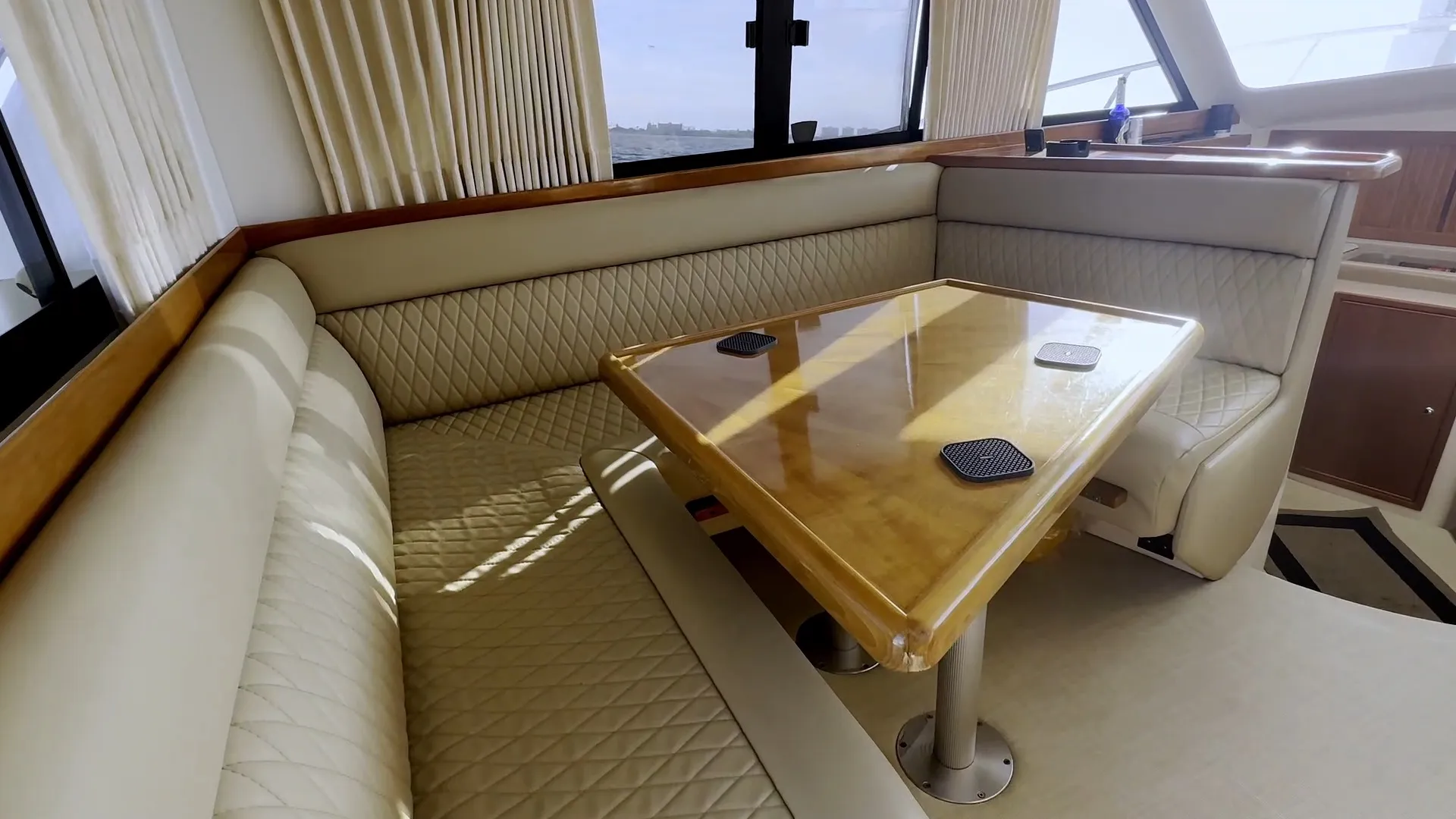 Riviera Cruiser Platinum Flybridge in San Diego, CA — photo 7