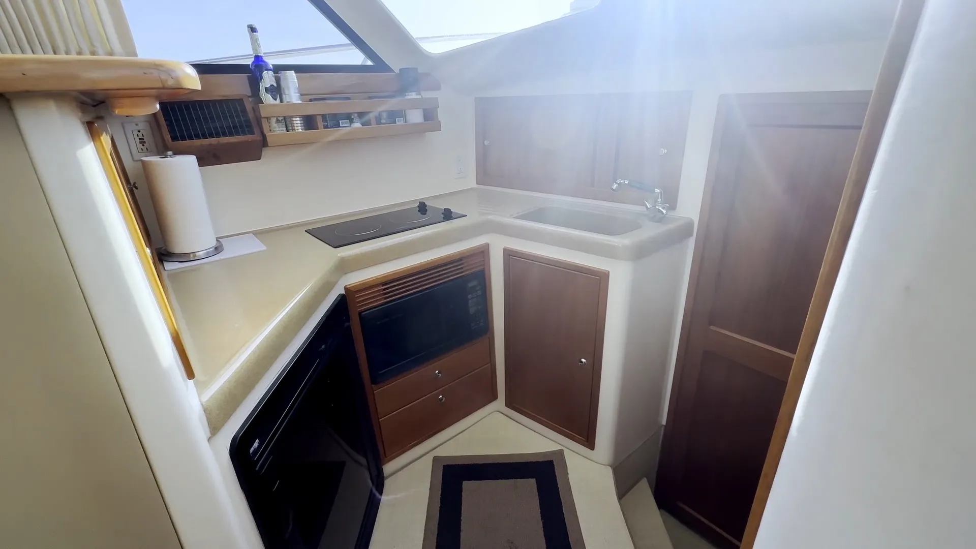 Riviera Cruiser Platinum Flybridge in San Diego, CA — photo 8