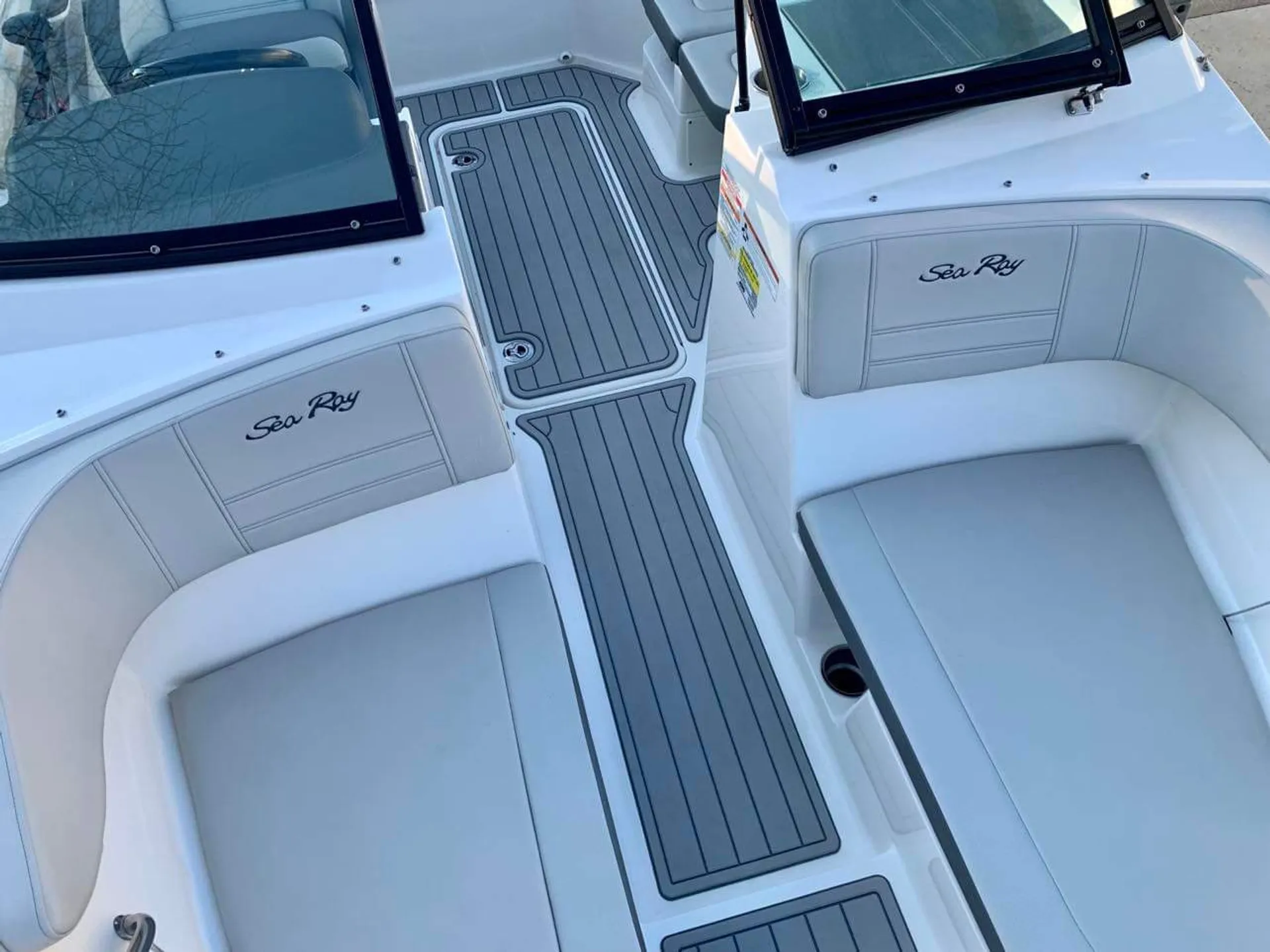 SEA RAY BOATS SPX 190 OB in Baltimore, MD — photo 6