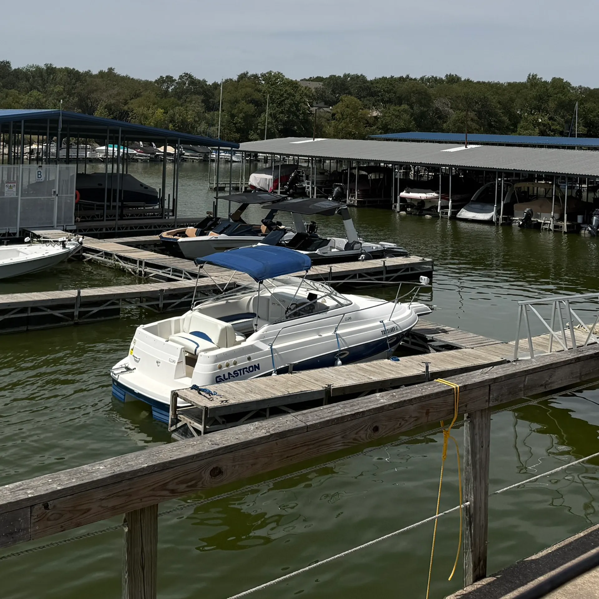 25' express cruiser, you're the CAPTAIN!!
