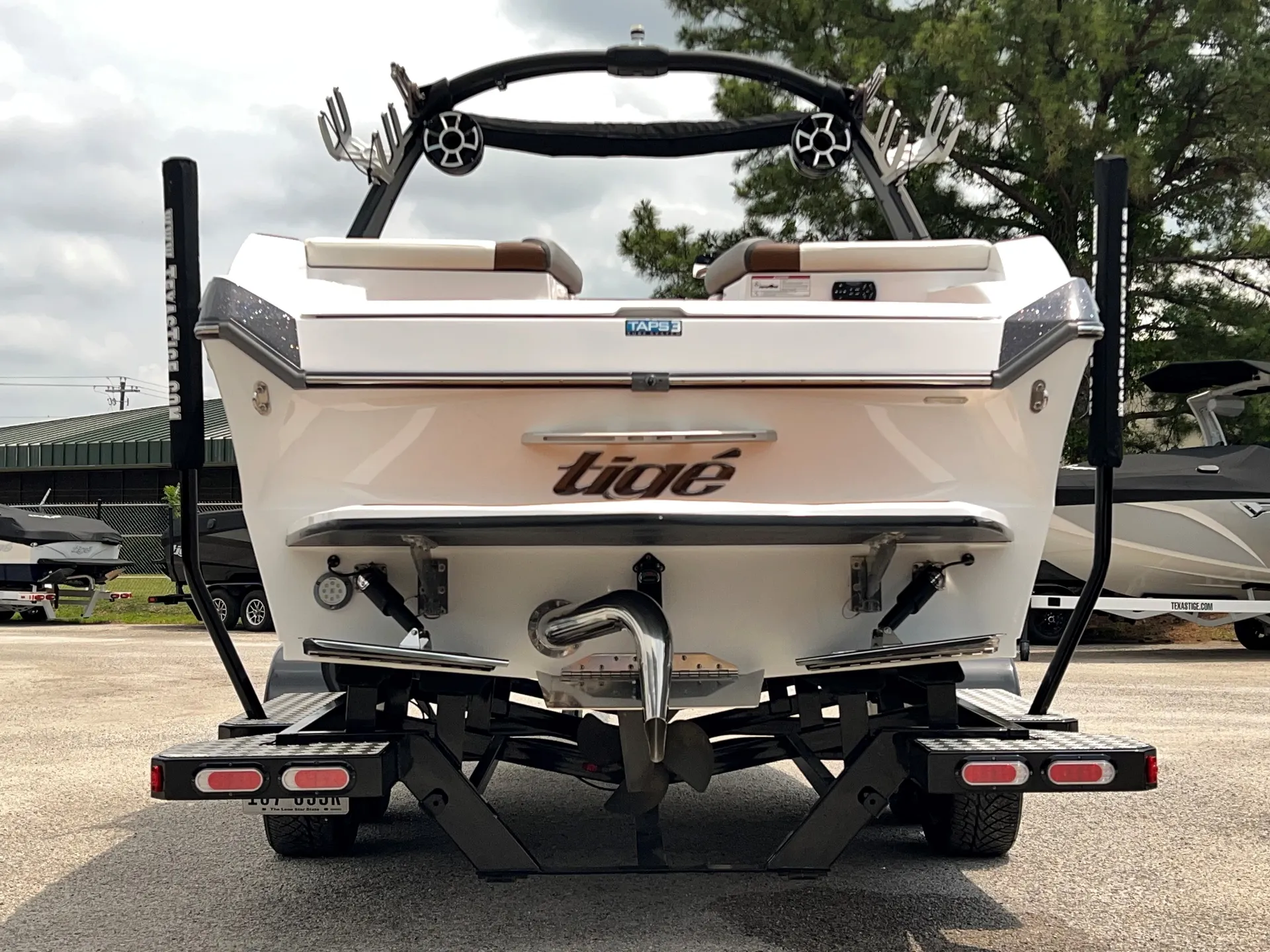 TIGE' BOATS 23RZX in Stockton, CA — photo 4