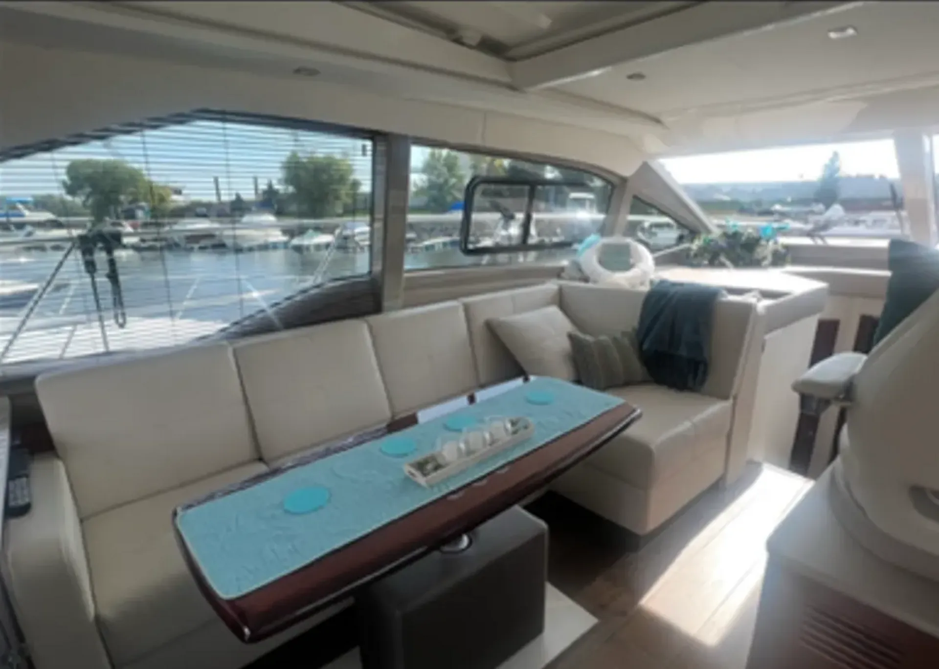 SEA RAY BOATS SUNDANCER 460 ZEUS DRIVE in Chicago, IL — photo 7