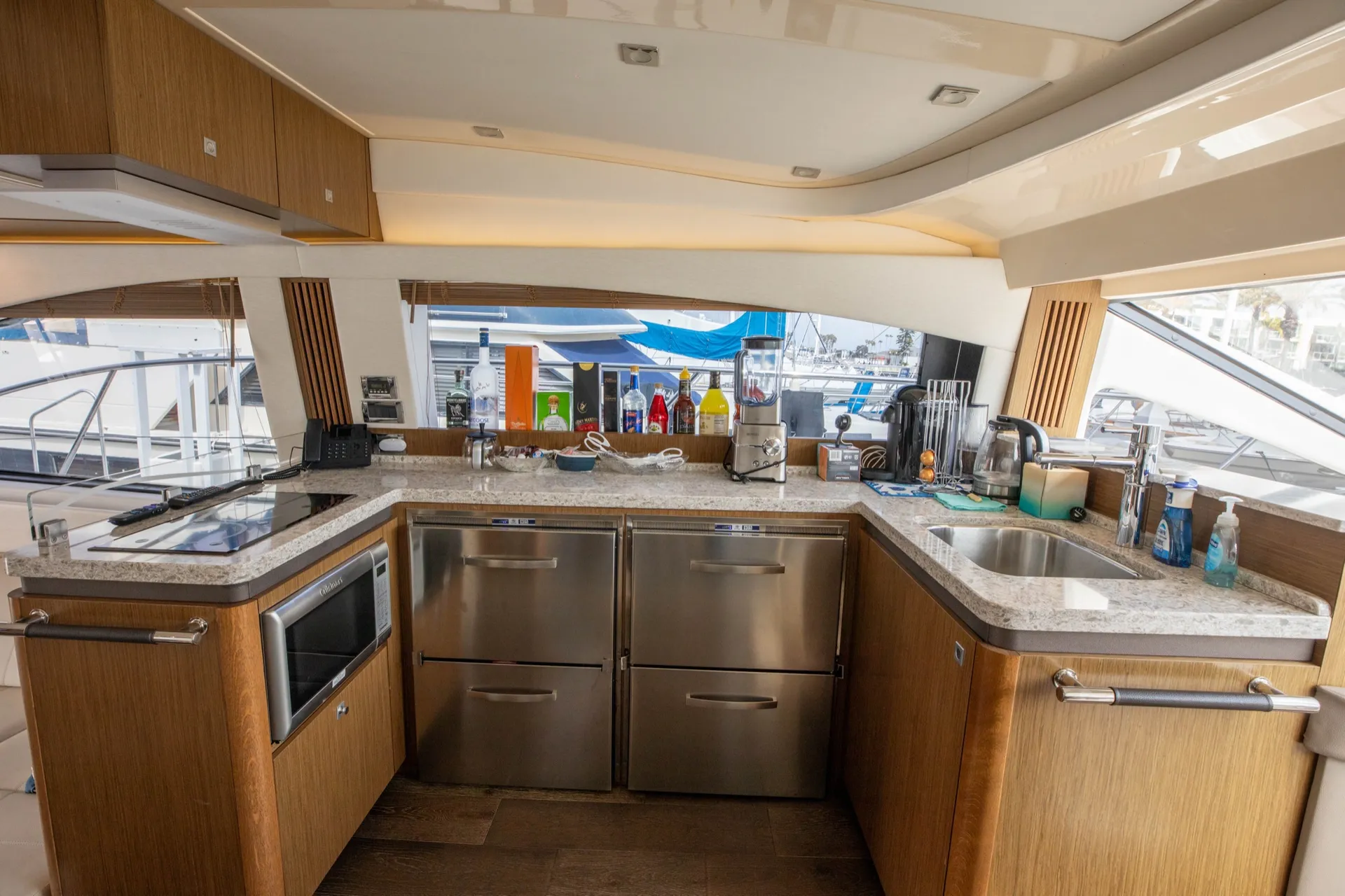 SEA RAY BOATS FLY 510 ZEUS DRIVE in Marina del Rey, CA — photo 3