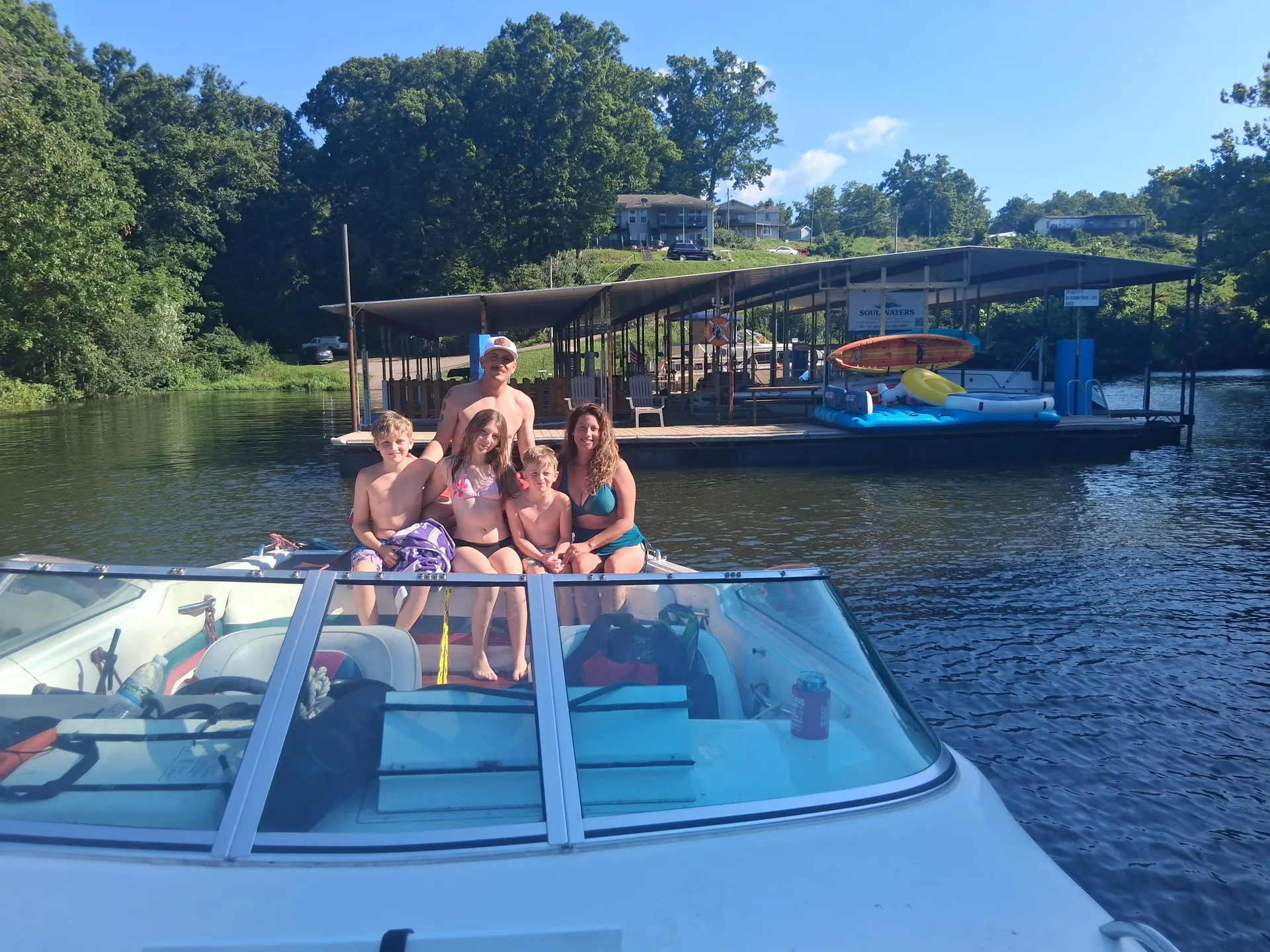 Lake of the Ozarks, Osage River, and Missouri River speed boat!