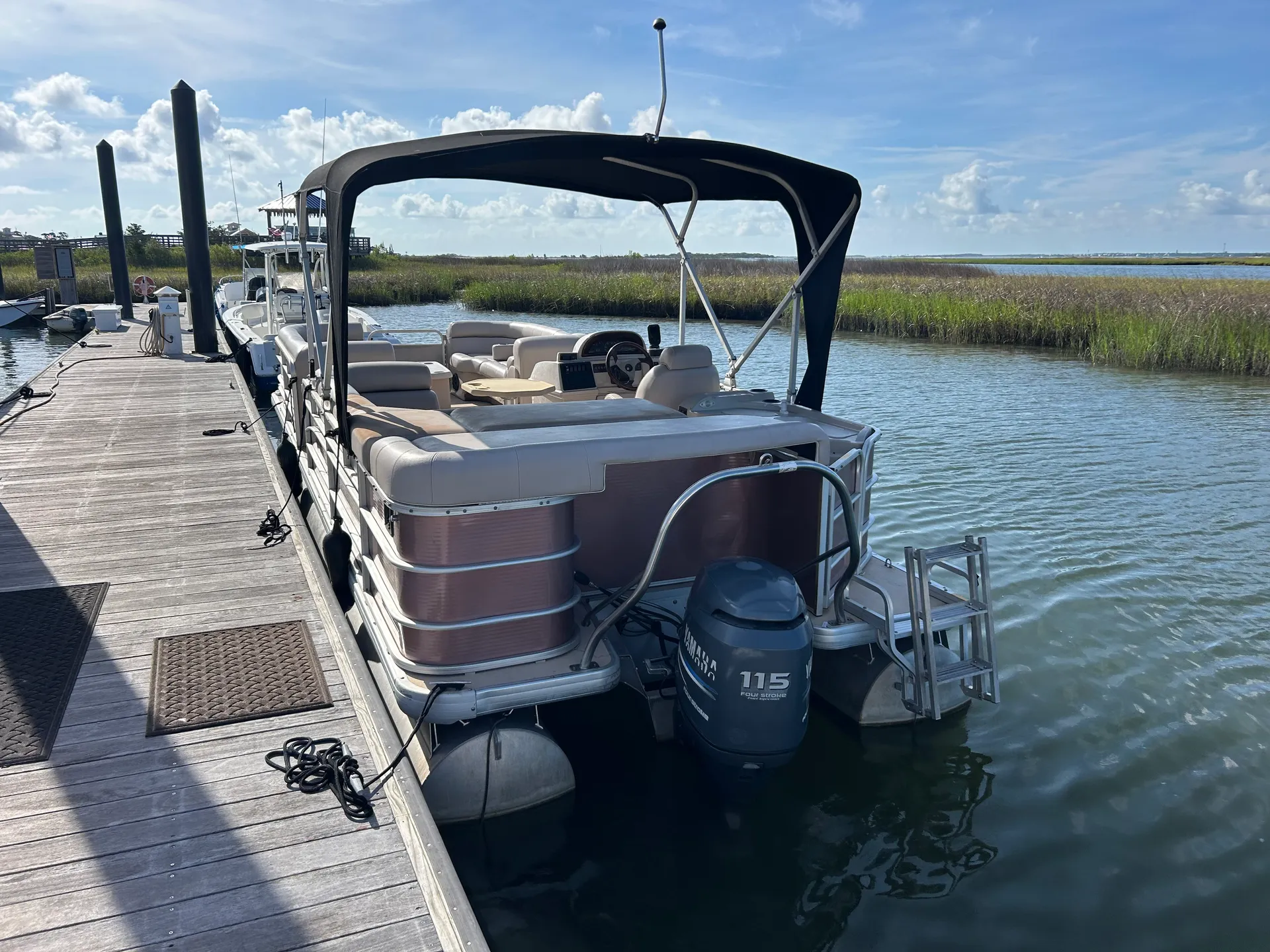 San pan  2500 in Southport, NC — photo 8