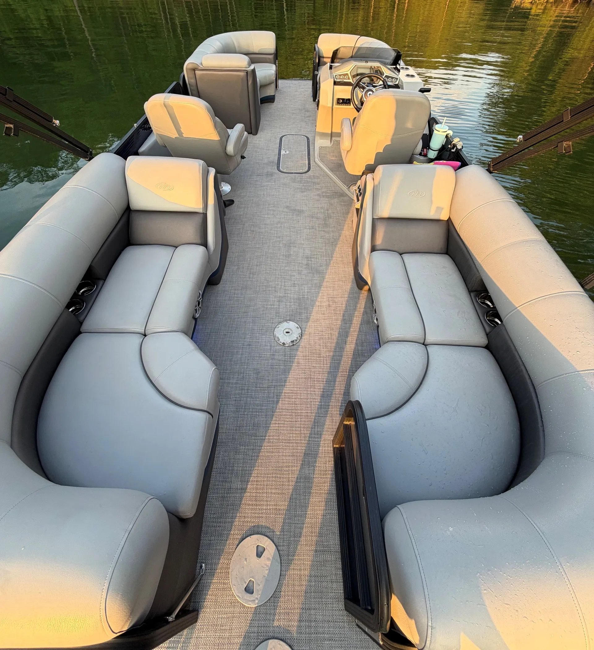 MANITOU PONTOON 23 OASIS RF VP II TRITOON in Acworth, GA — photo 7