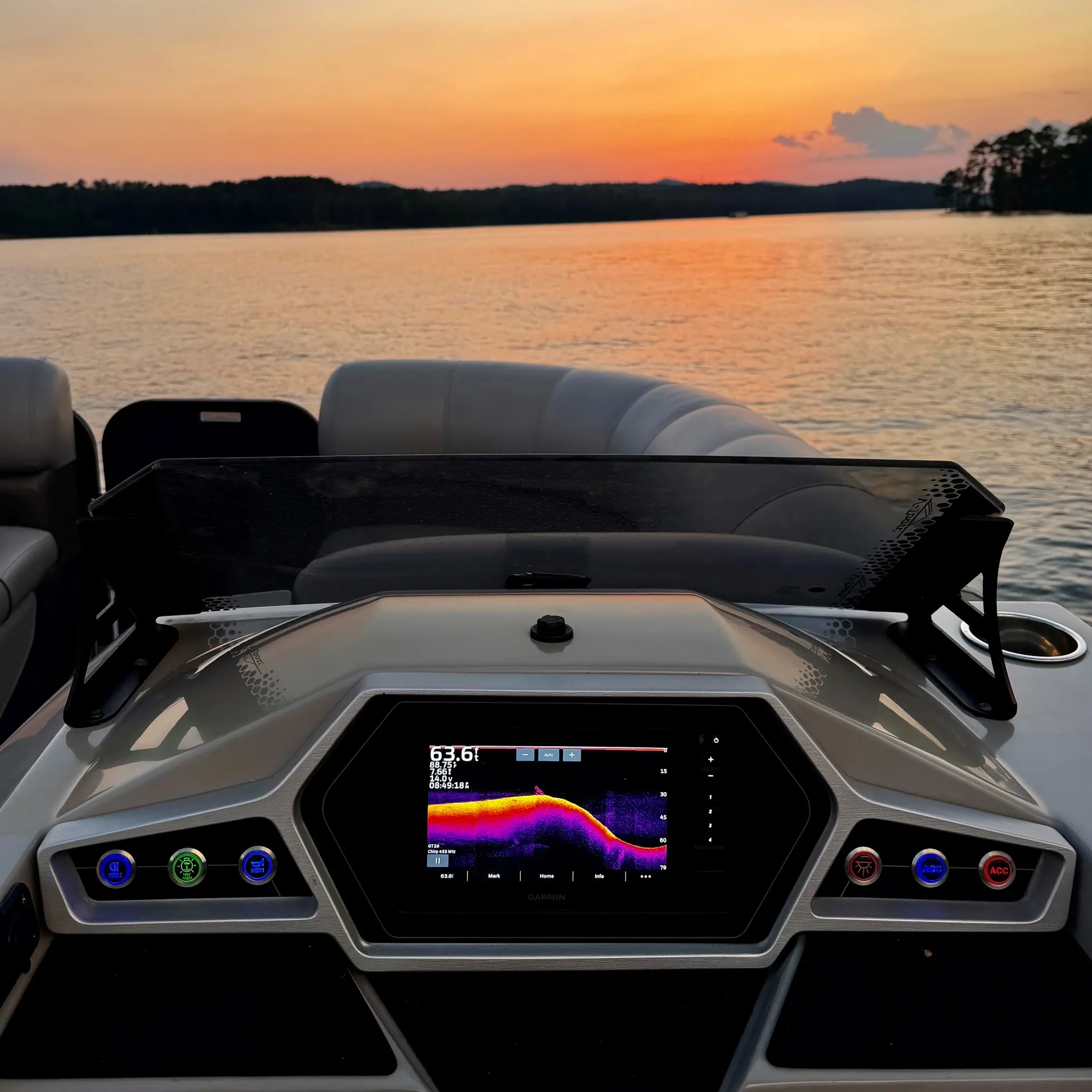 MANITOU PONTOON 23 OASIS RF VP II TRITOON in Acworth, GA — photo 5