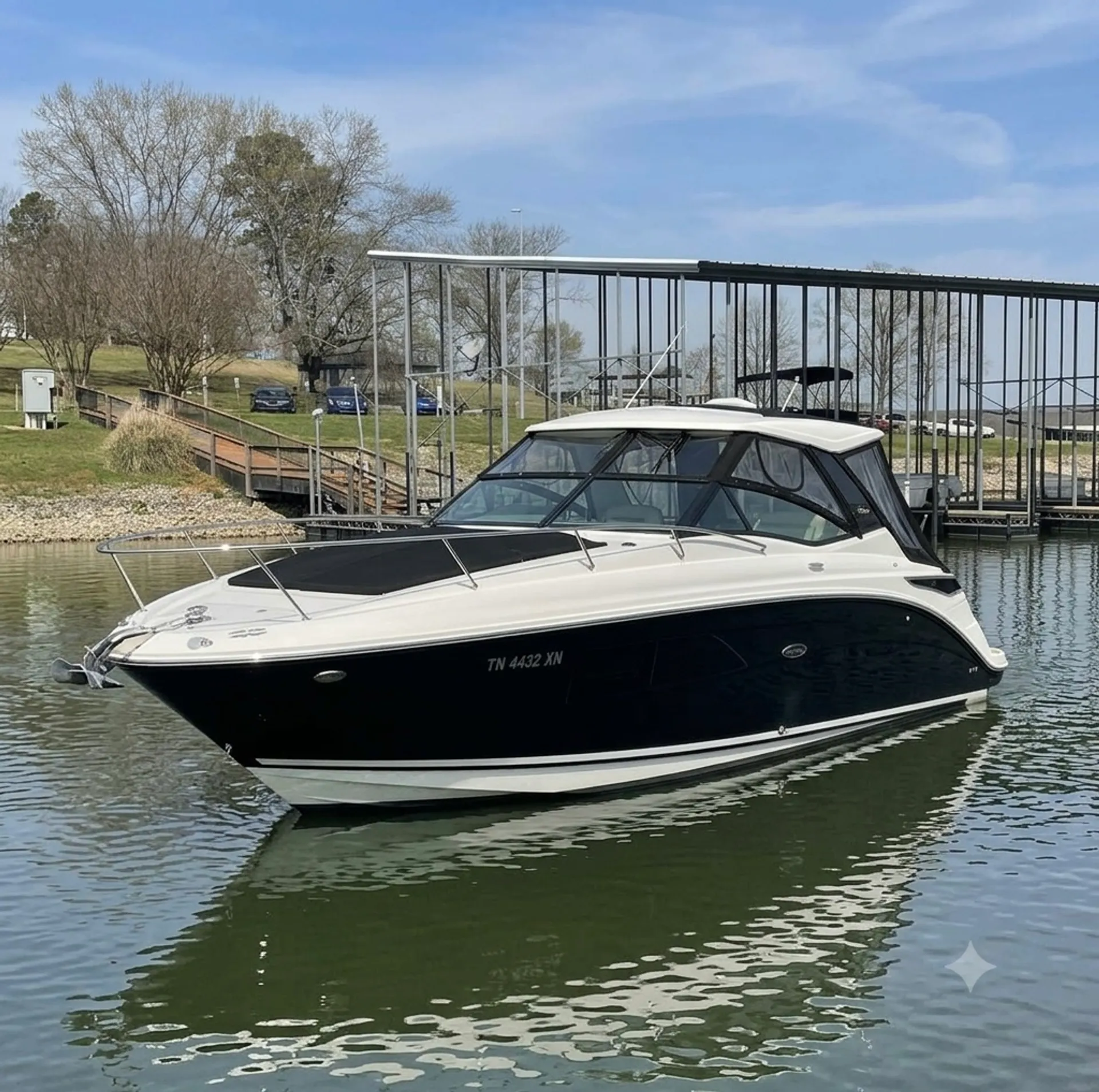 SEA RAY BOATS SUNDANCER 320 in Miami, FL — photo 3