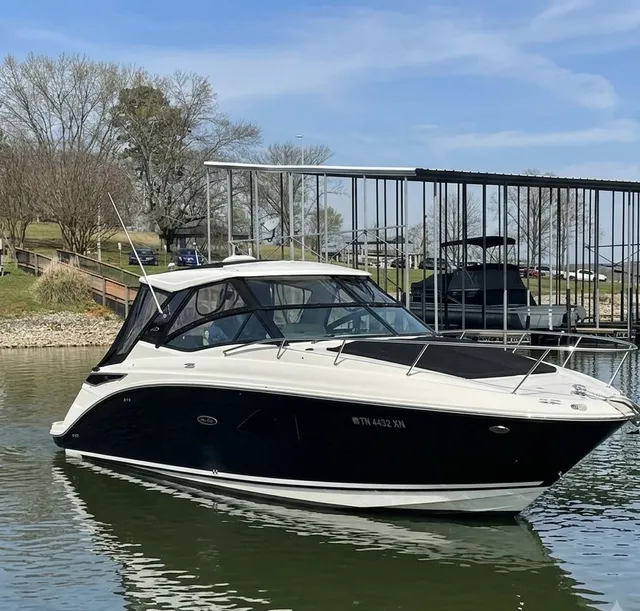 Rent a SEA RAY BOATS flybridge in Miami, FL near me