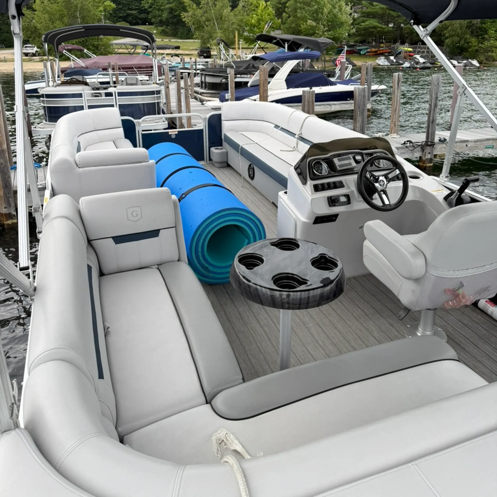 GODFREY MARINE SWEETWATER 2286 C in Meredith, NH — photo 9