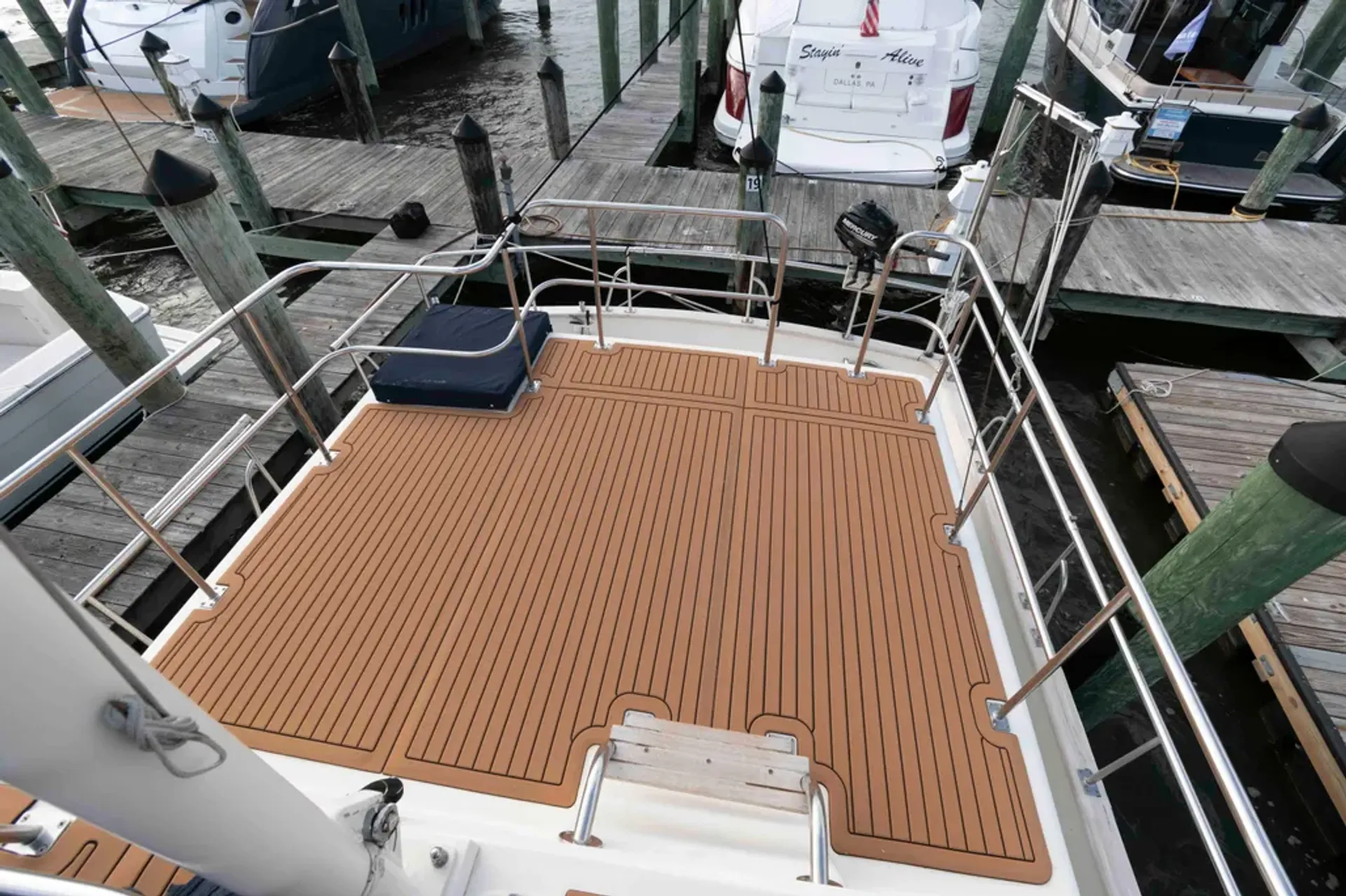 MARINE TRADER 38 DOUBLE CABIN in Pasadena, MD — photo 4