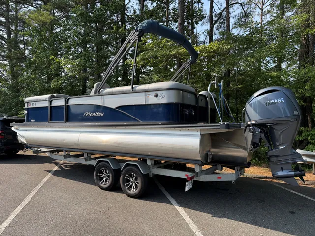Rent a MANITOU PONTOON pontoon in Acworth, GA near me