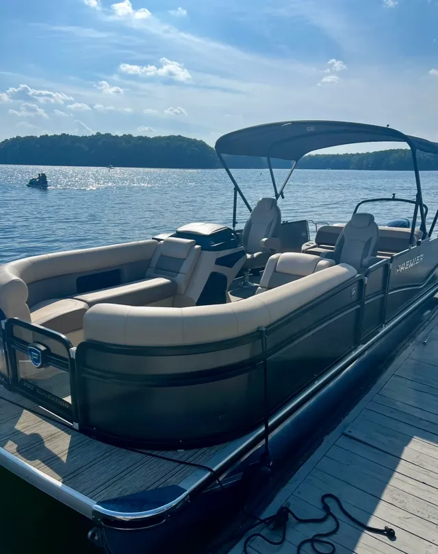 Rent a PREMIER MARINE pontoon in Mooresville, NC near me
