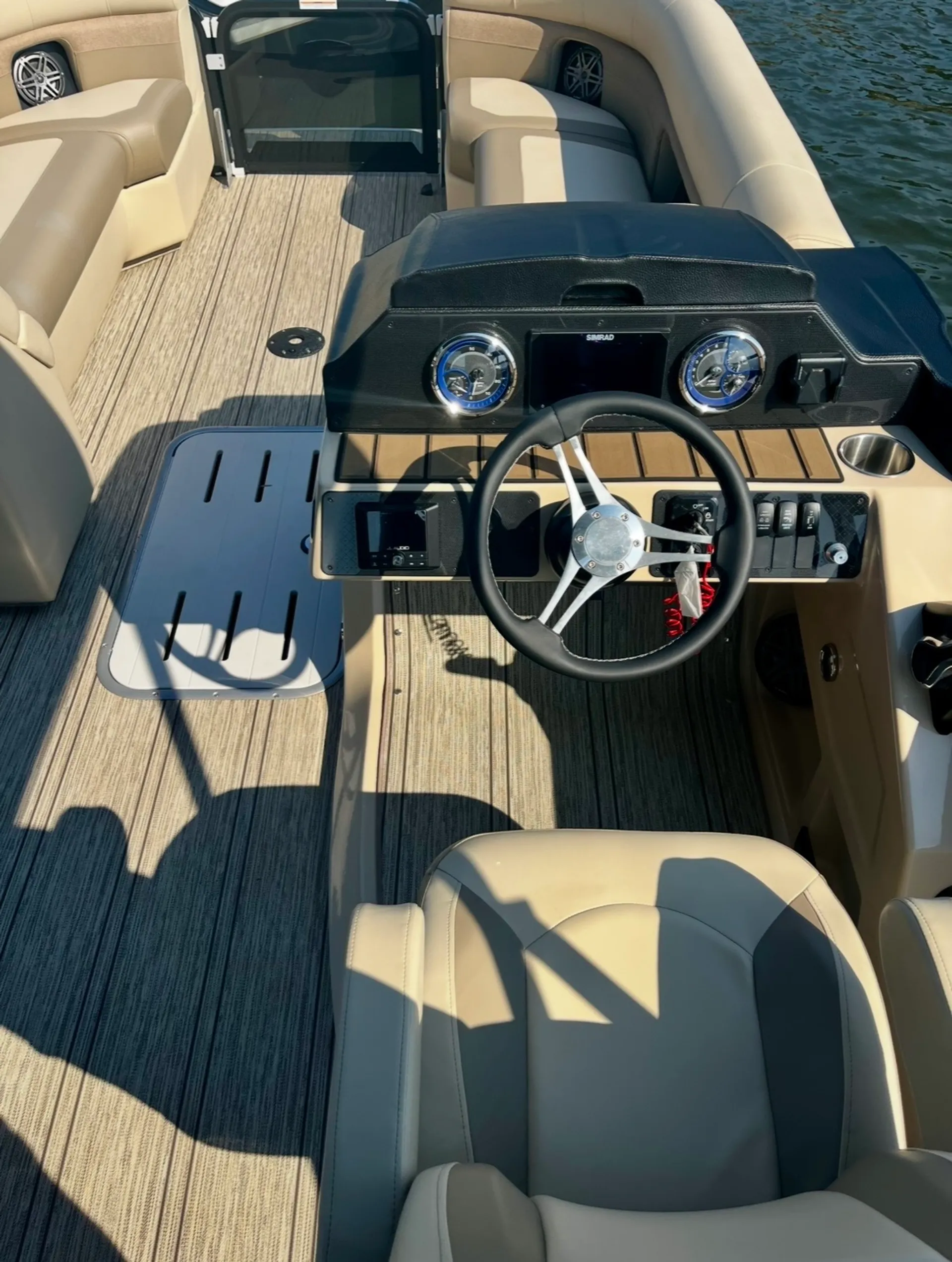 PREMIER MARINE 250 SUNSATION RL TRITOON in Mooresville, NC — photo 5