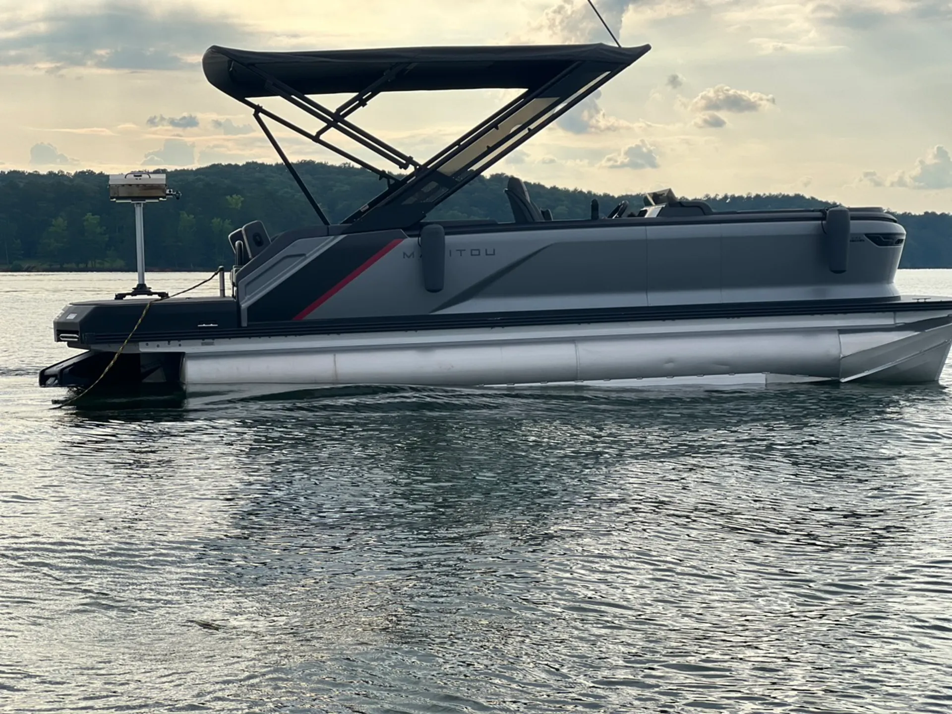 MANITOU PONTOON 24 EXPLORE MAX SWITCHBACK in Acworth, GA