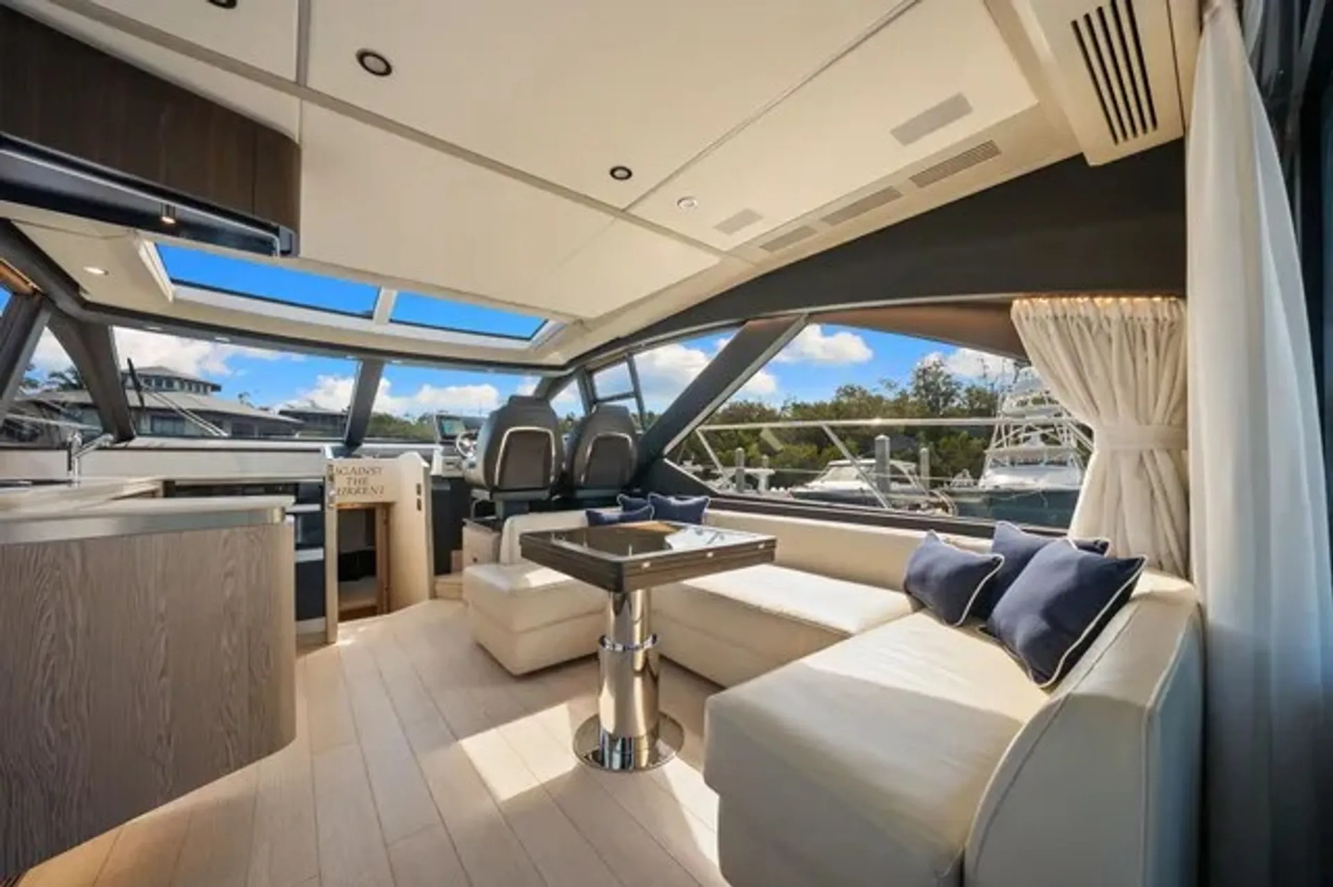 Azimut S6 in Riviera Beach, FL — photo 6