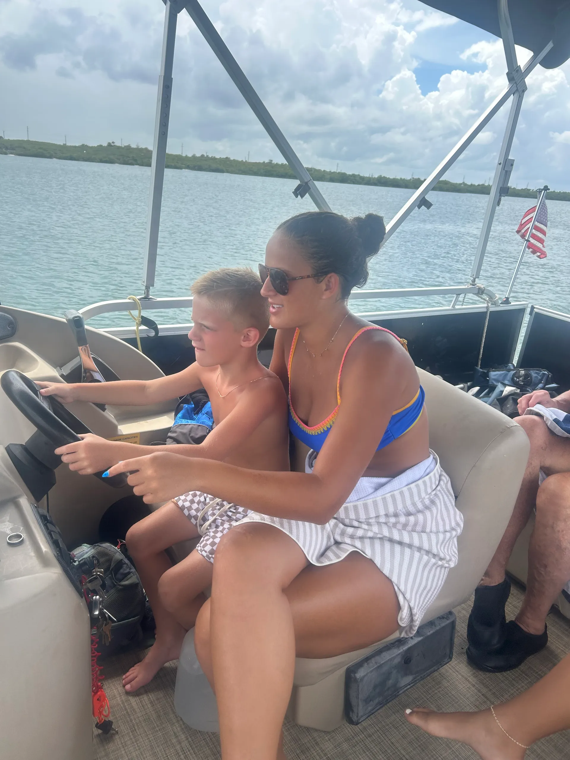 Peanut Island to Jup, FREE Grill, Bch Chairs, Karaoke, Dogs Welcome!