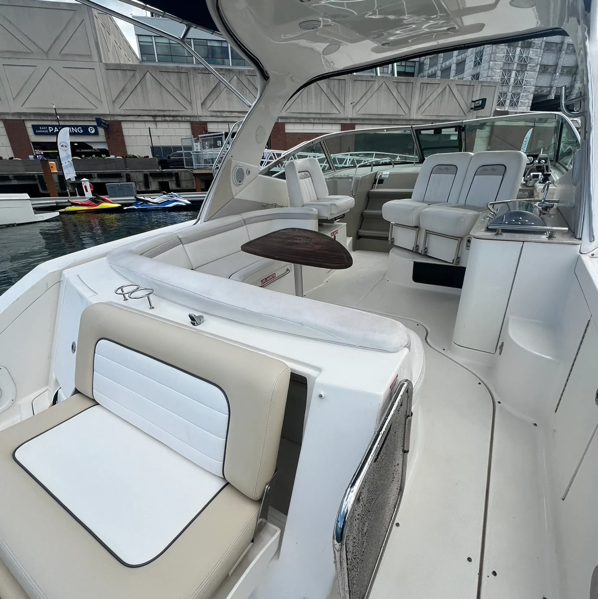 Luxurious 37’ Sea Ray Sundancer out of Navy Pier Marina for up to 6!