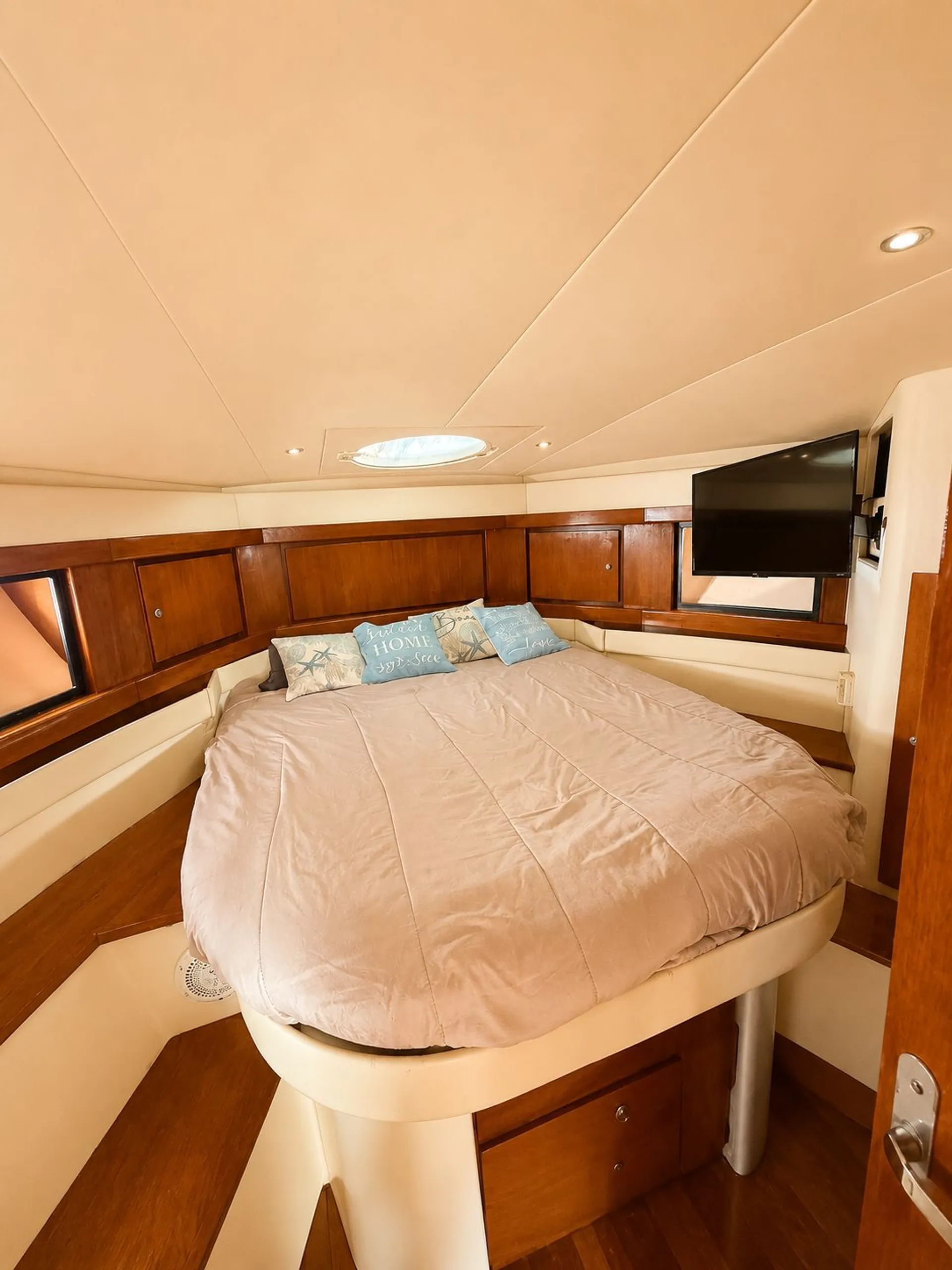 Trojan Yacht 440 express in Miami, FL — photo 8