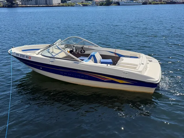 Rent a Bayliner bow rider in Seattle, WA near me