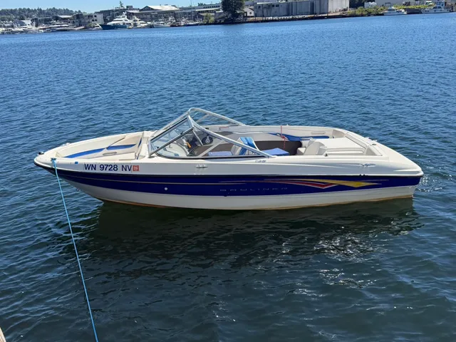 Rent a Bayliner bow rider in Seattle, WA near me