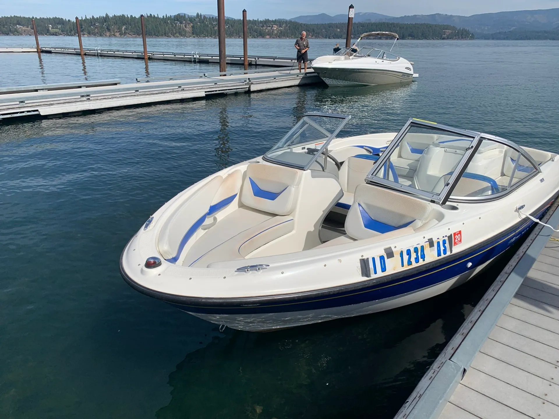 Bayliner 185 BR  in Seattle, WA — photo 6