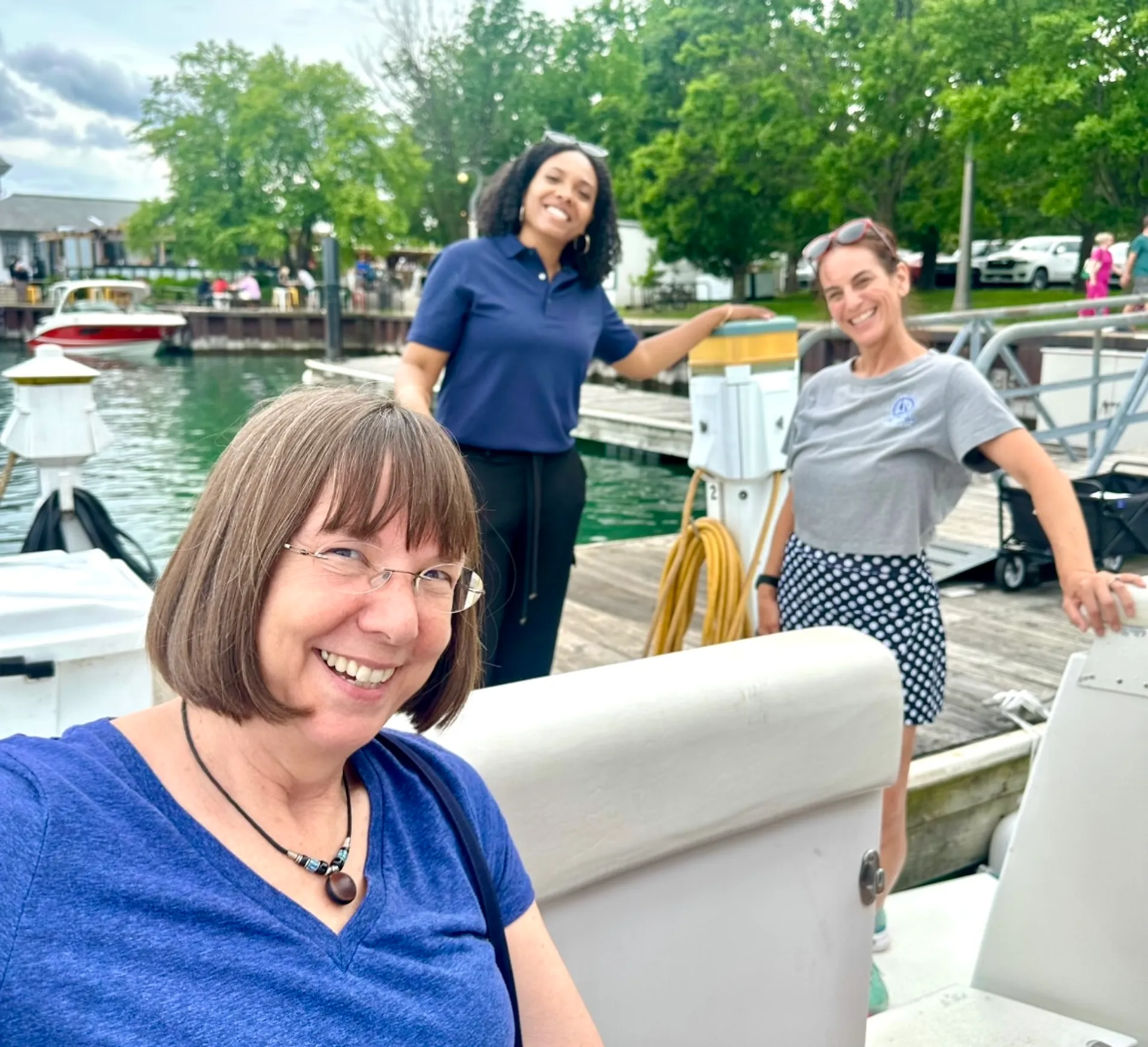 Carver Yachts 350 Mariner in Chicago, IL — photo 10