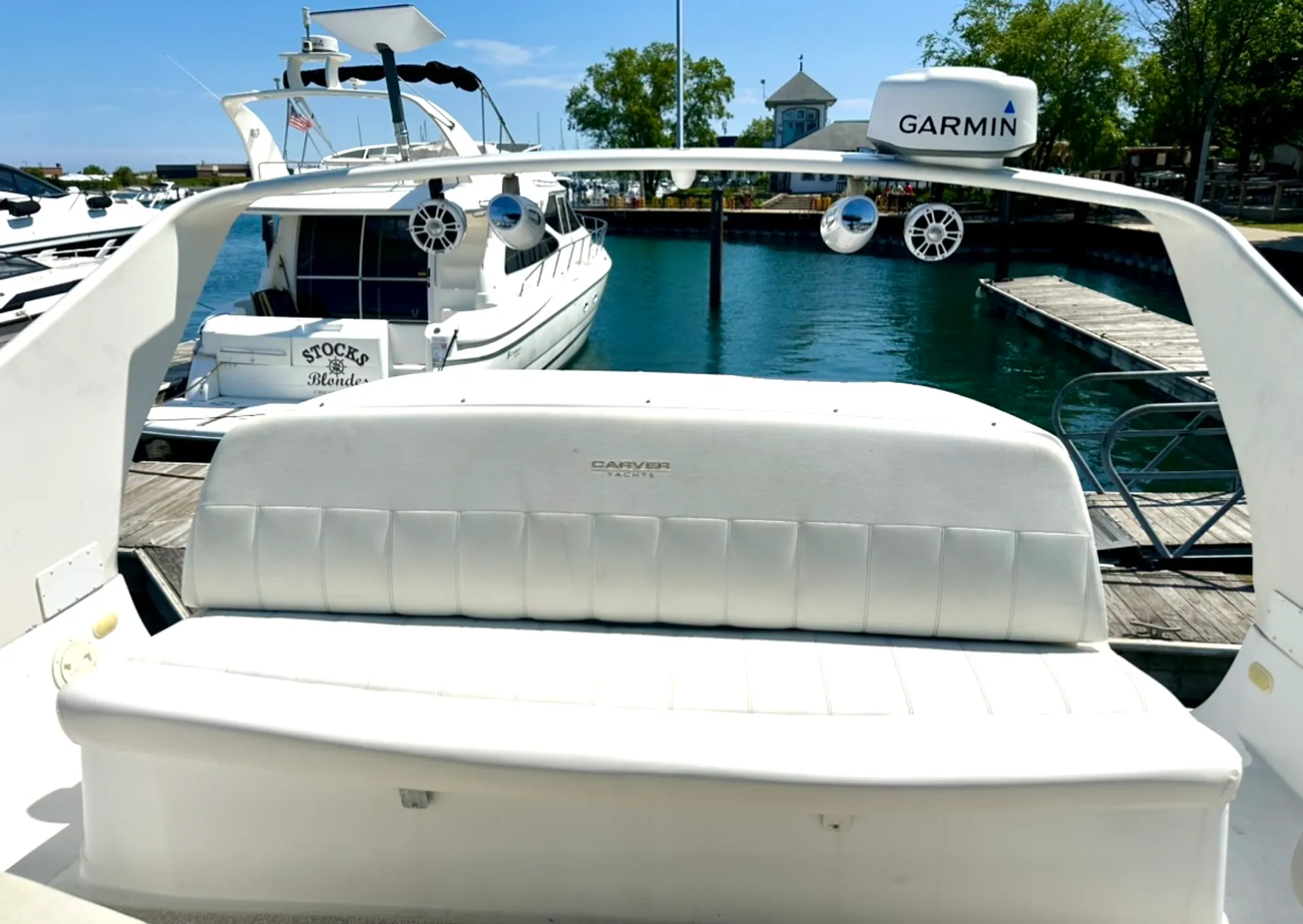 Navy Pier | Private Yacht | Captain Included