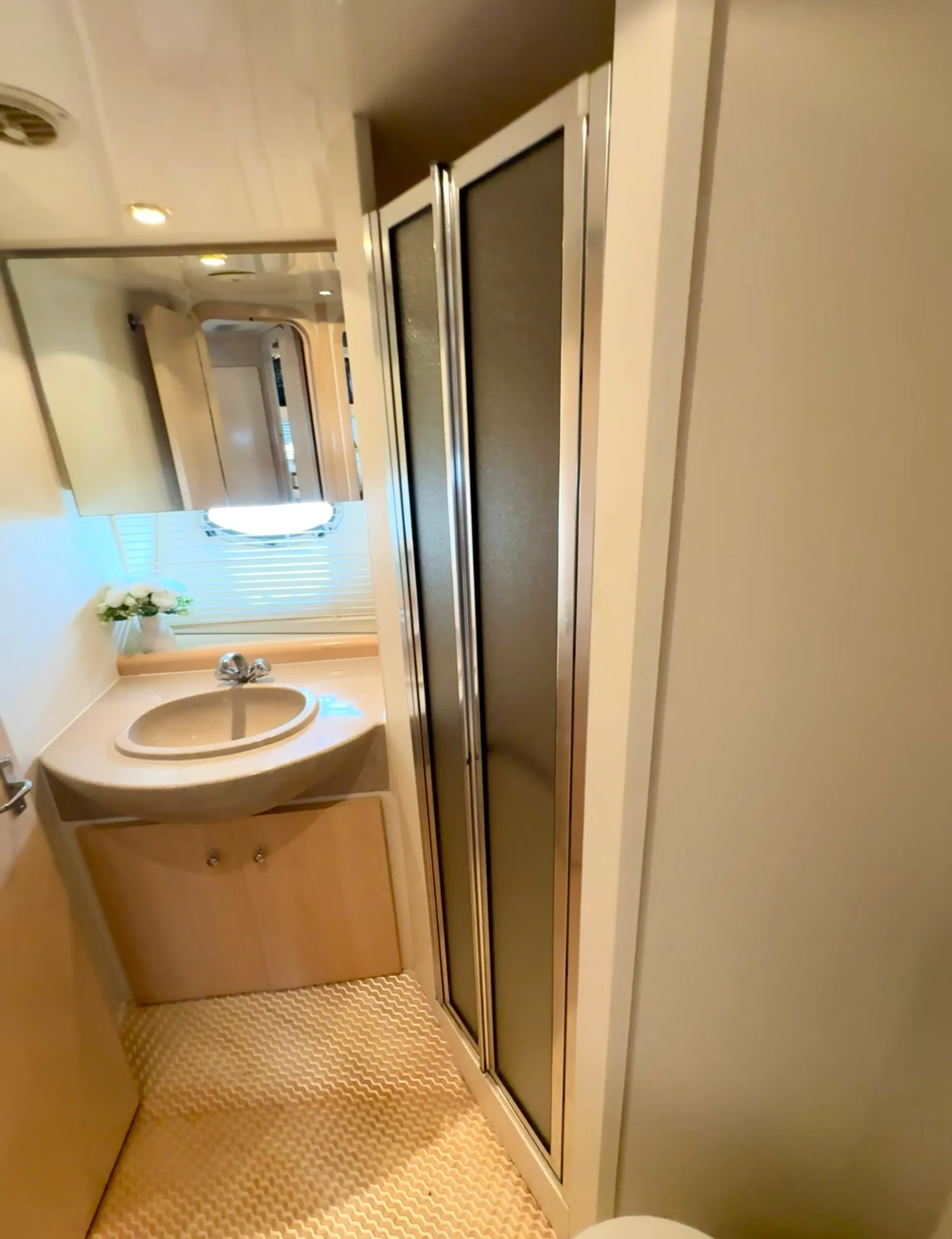 Navy Pier | Private Yacht | Captain Included