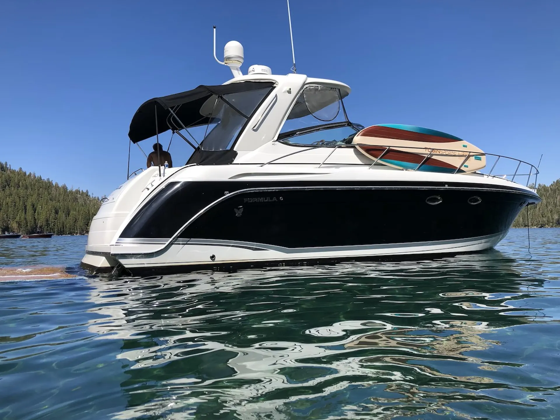 42' Formula 40 PC - Tahoe Luxury Motor Yacht