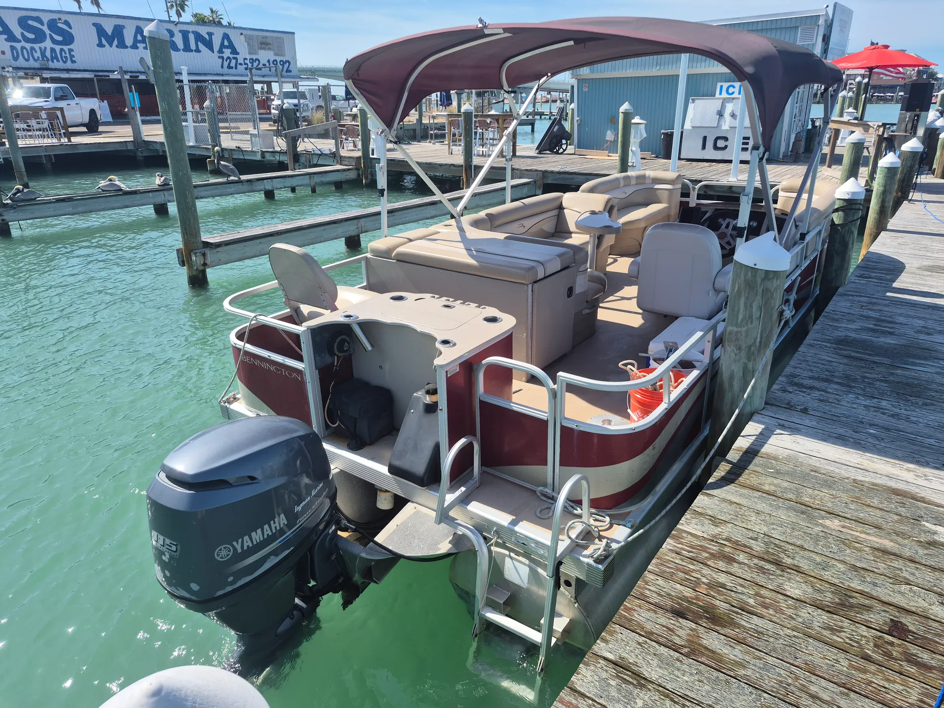 Bennington Marine 22SSL in Treasure Island, FL — photo 10