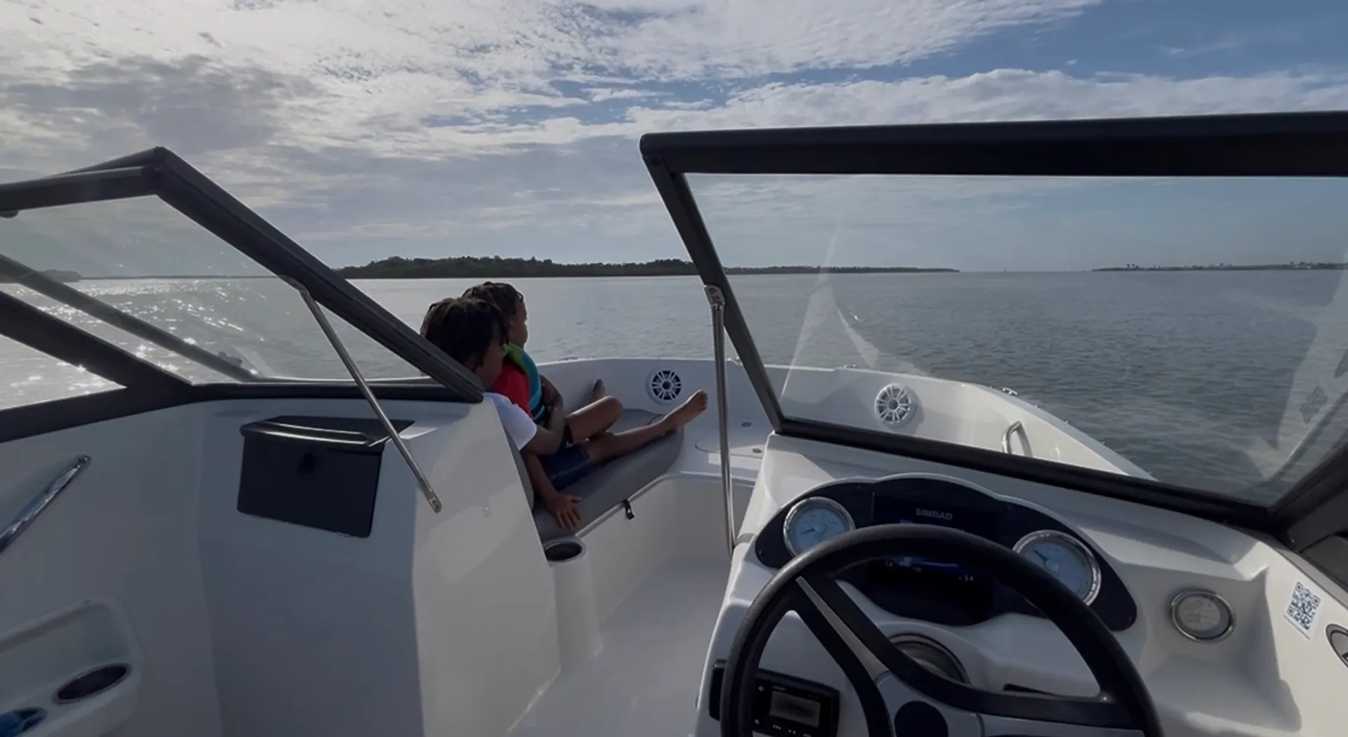 STINGRAY BOATS 191DC in Edgewater, FL — photo 2