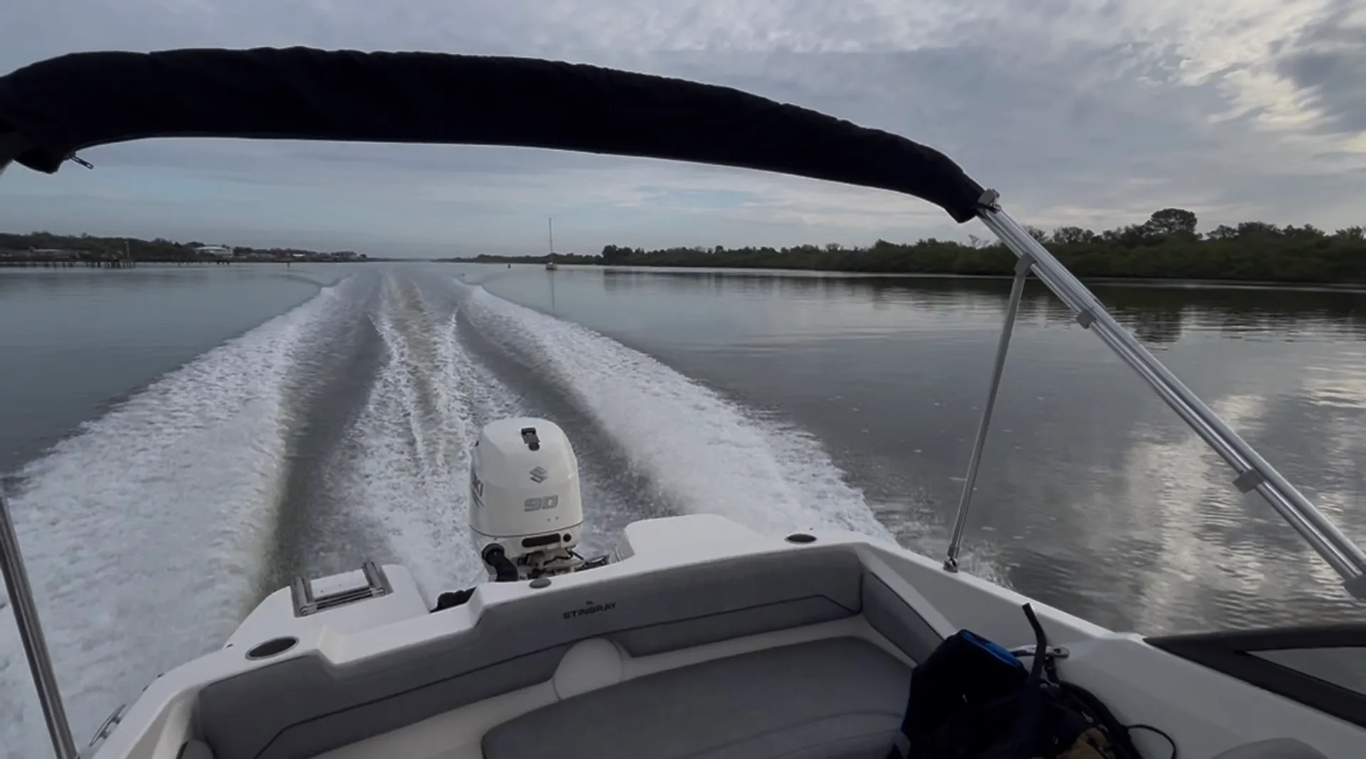 STINGRAY BOATS 191DC in Edgewater, FL — photo 3