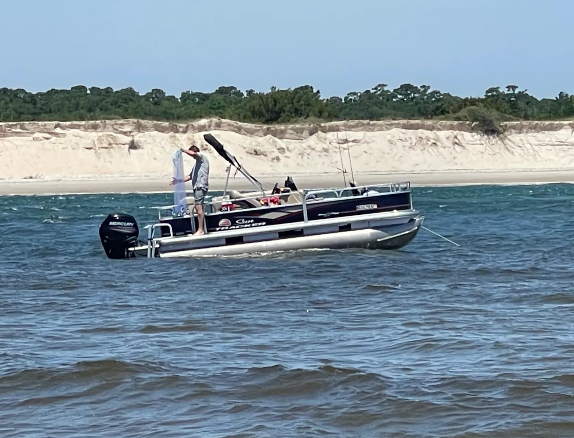 SUN TRACKER BY TRACKER MARINE BASS BUGGY 18 DLX W/60ELPT 4-S in Granbury, TX — photo 4