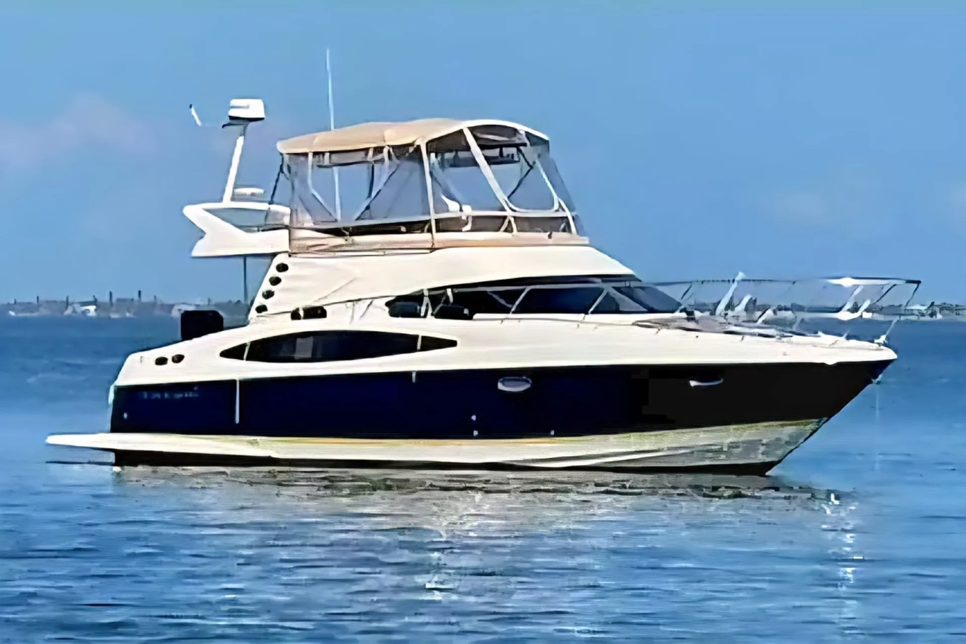 Regal Commodore 3880 in Miami, FL