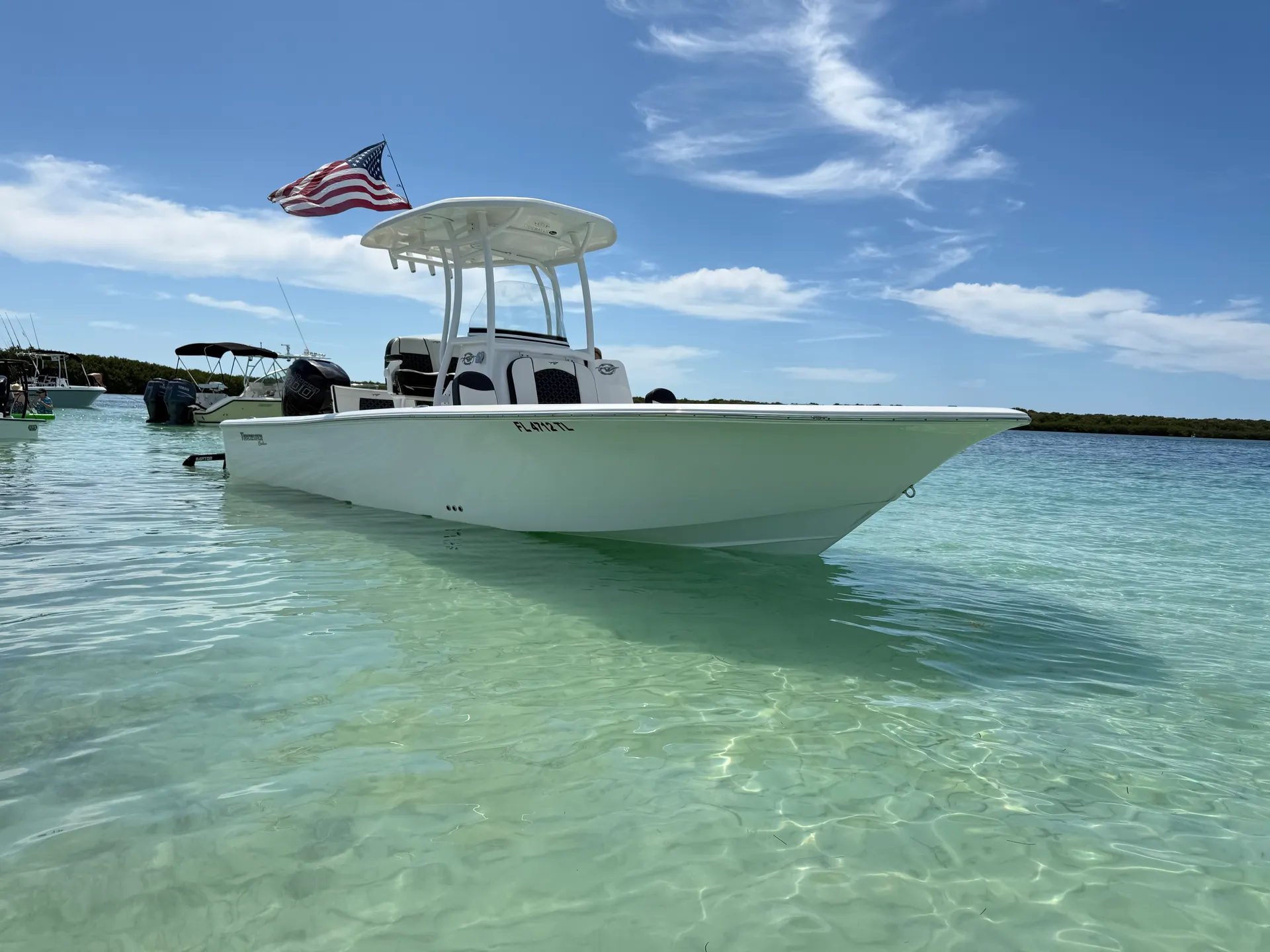 TIDEWATER BOATS 2500 CAROLINA BAY in Miami, FL
