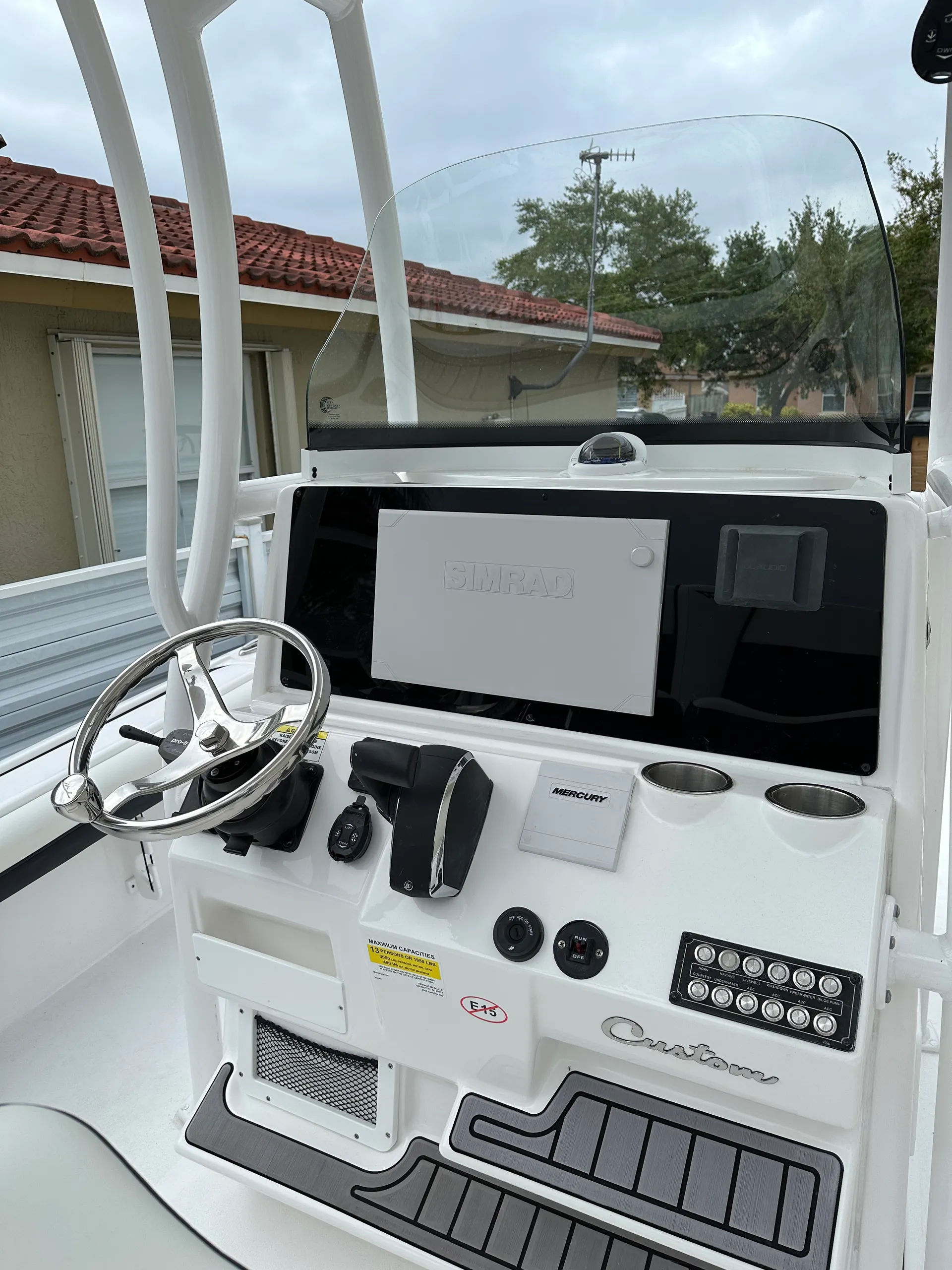 TIDEWATER BOATS 2500 CAROLINA BAY in Miami, FL — photo 5