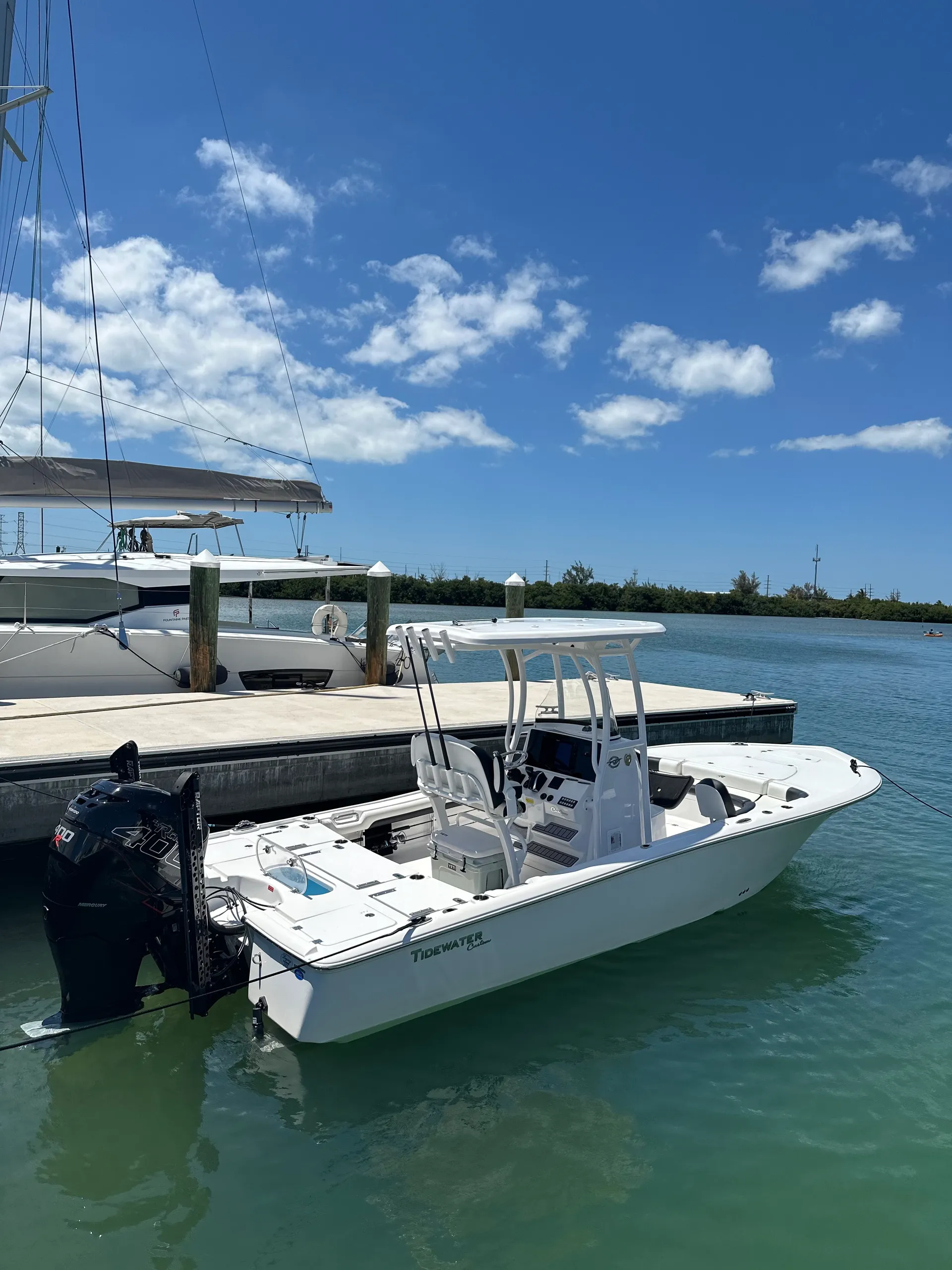 TIDEWATER BOATS 2500 CAROLINA BAY in Miami, FL — photo 6