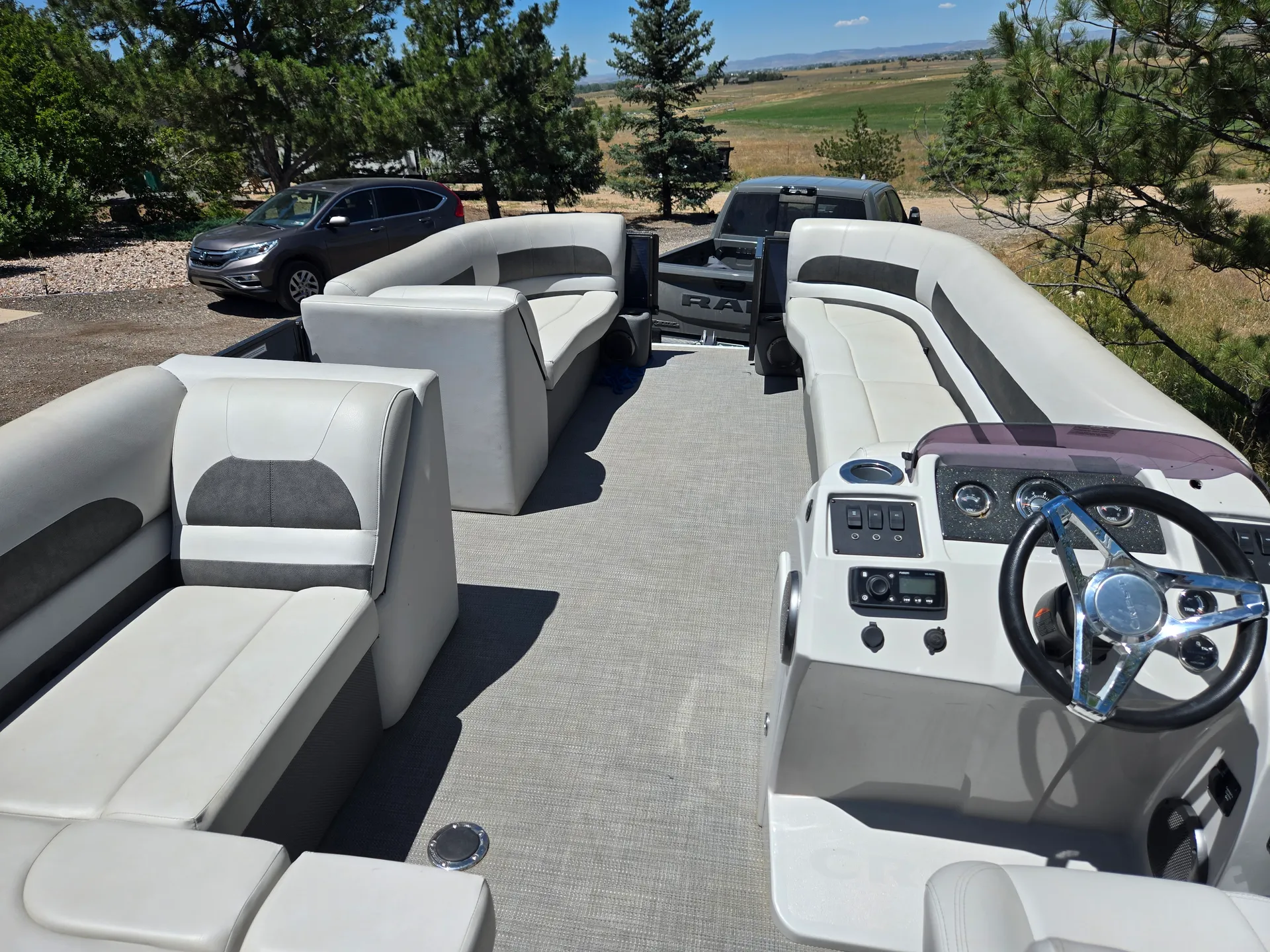 CREST PONTOONS 220 SF CREST I FISH TRITOON in Wellington, CO — photo 2