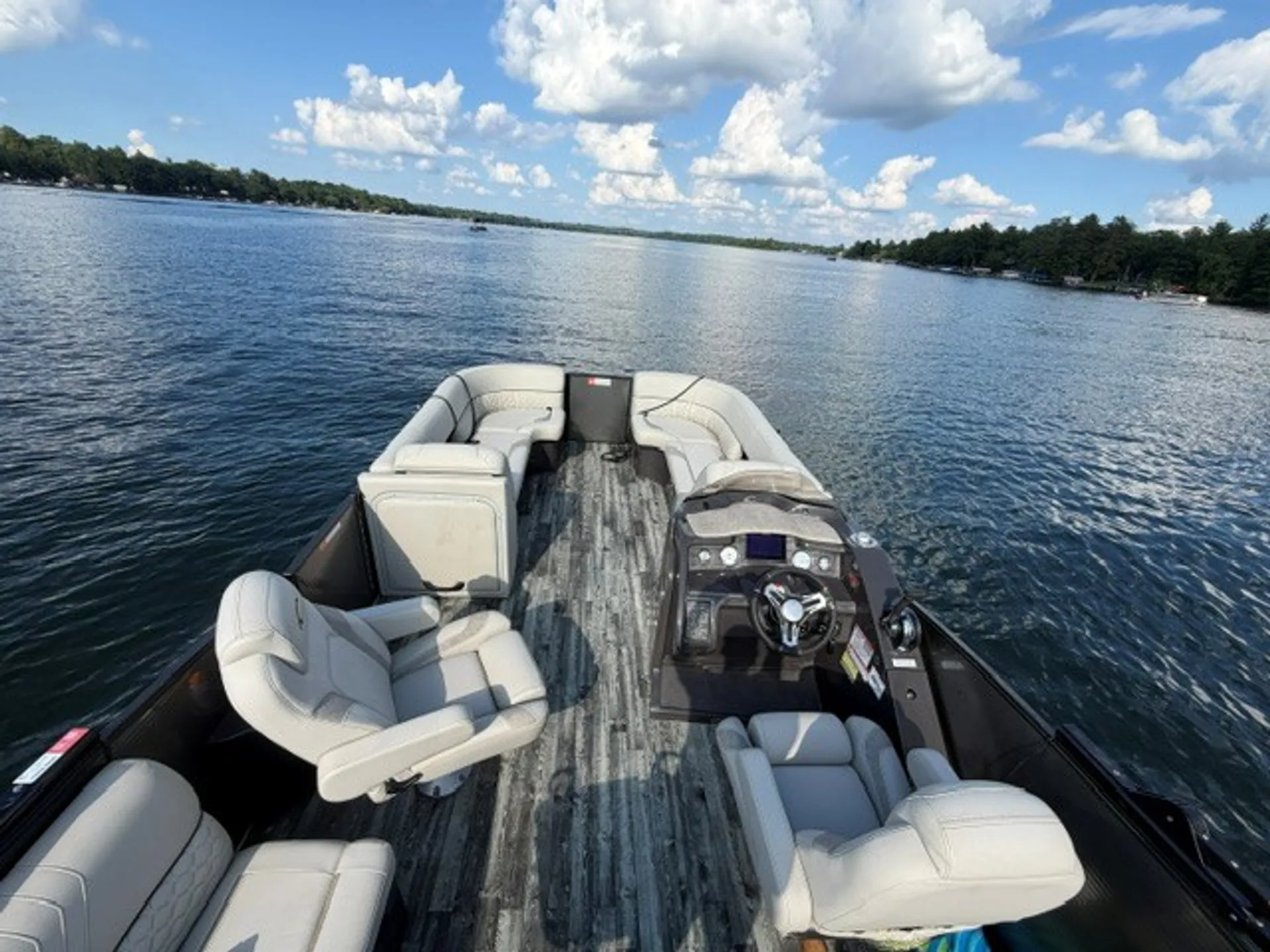 CREST PONTOONS 250 SLR2 CARIBBEAN TRITOON in Balsam Lake, WI — photo 5