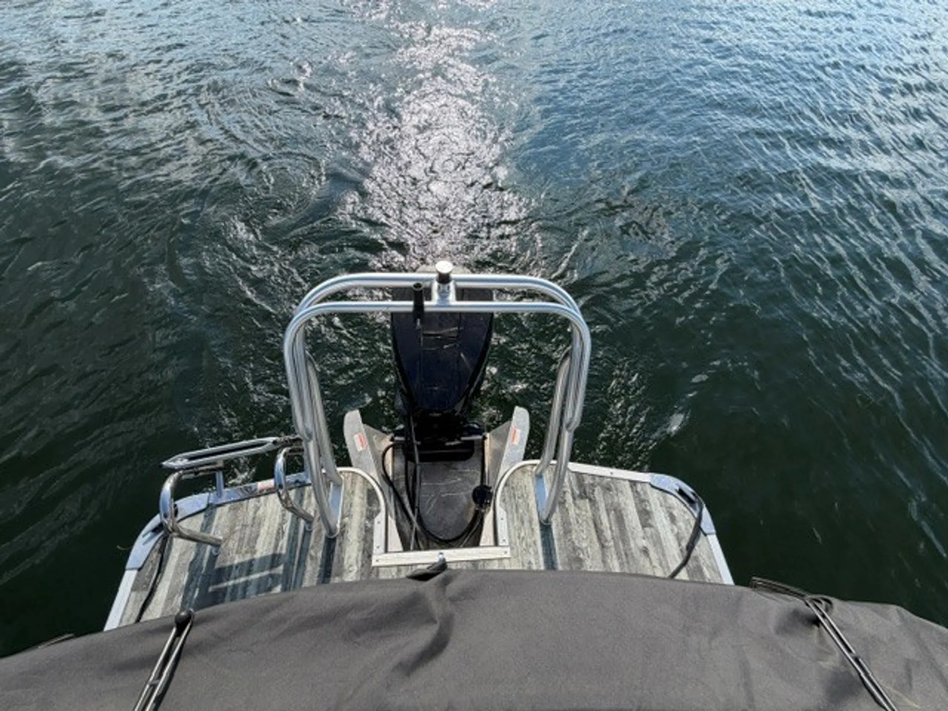 CREST PONTOONS 250 SLR2 CARIBBEAN TRITOON in Balsam Lake, WI — photo 9